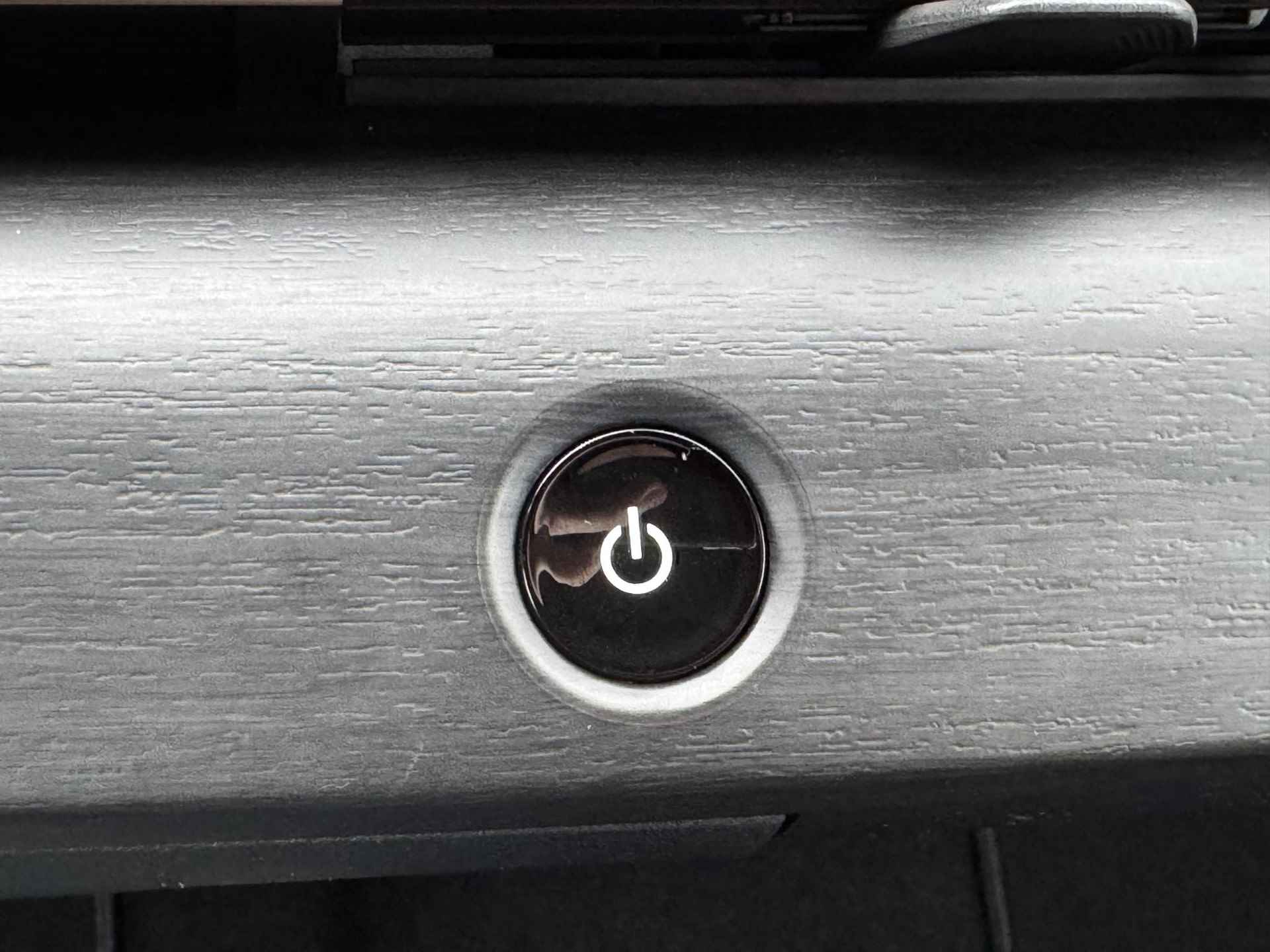 Nissan Ariya Evolve 91 kWh / Stoelverwarming voor en achter / Schuif/kanteldak / Stuurverwarming / Adaptieve cruise control / Stoelgeheugen voorzijde / Elektrische klep - 49/57