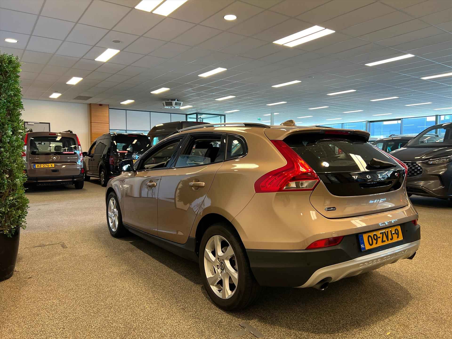 Volvo V40 Cross Country Handbediening HBR+SG Automaat - 6/30