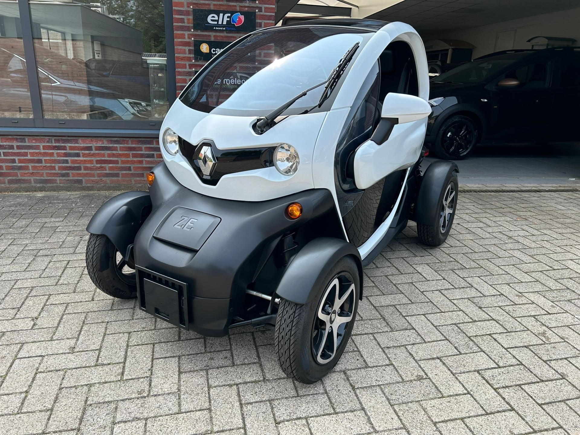 Renault Twizy Intens (ex Accu) / Glazen dak/ PDC achter/Ramen