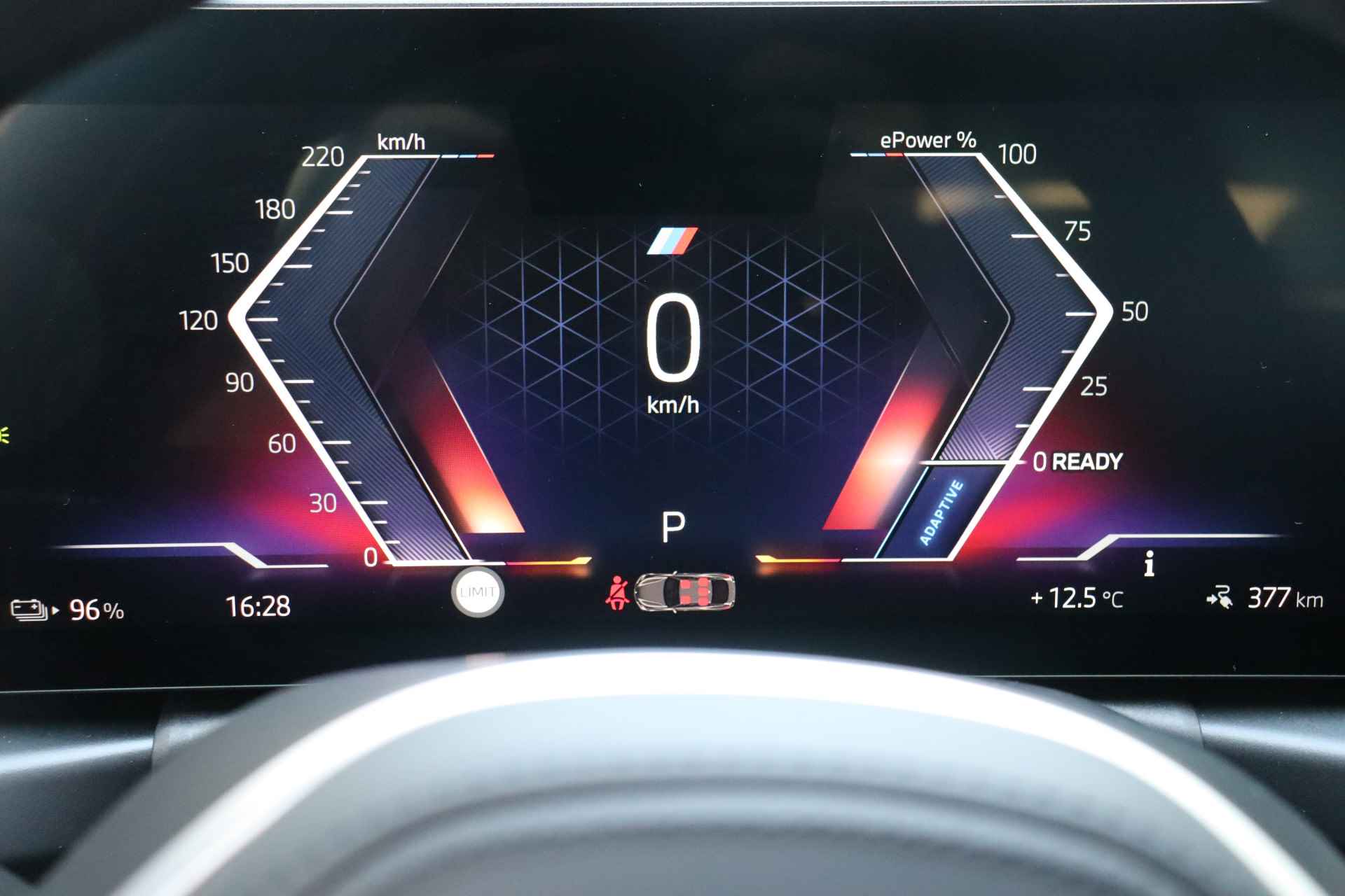 BMW i4 eDrive35 High Executive M Sport 70 kWh / Parking Assistant / Leder / Extra getint glas achter / Live Cockpit Professional / Stoelverwarming - 15/20