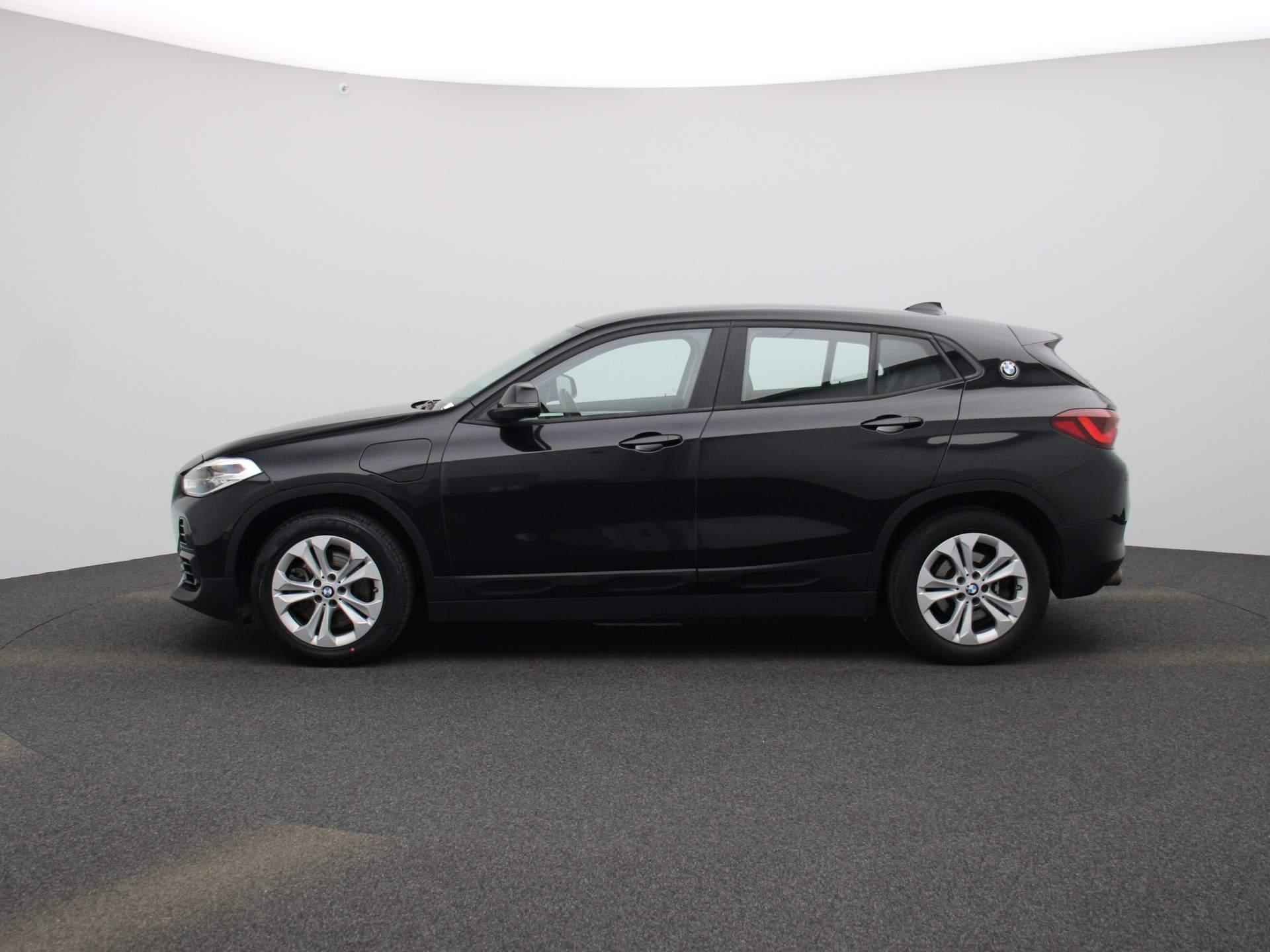 BMW X2 xDrive25e Executive | Lederen Bekleding | Camera | Navigatie | Climate Control | - 4/45