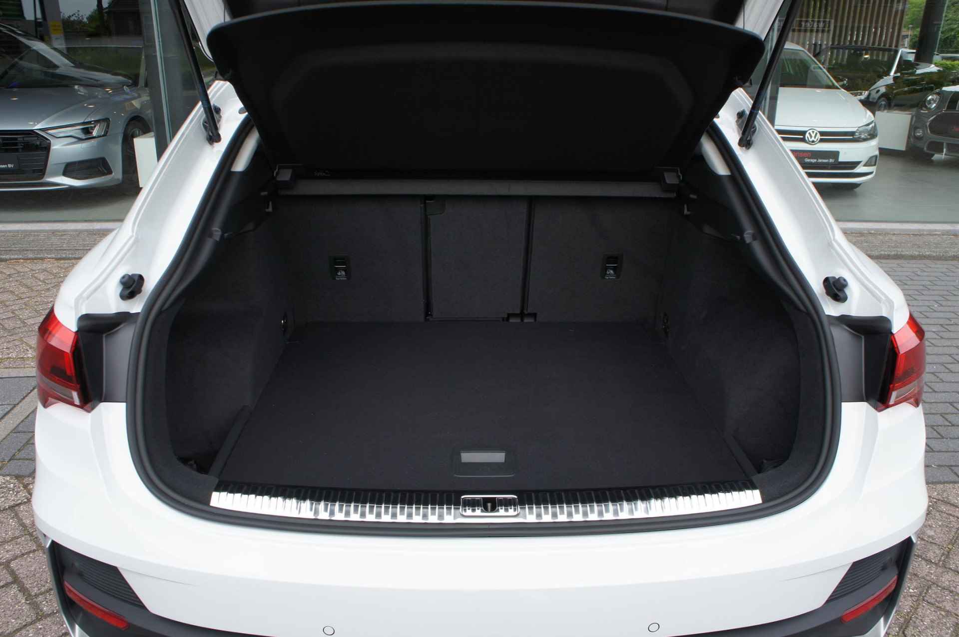 Audi Q3 Sportback 35 TFSI S Edition | Navi | CarPlay | DAB | LED | 20" - 9/20