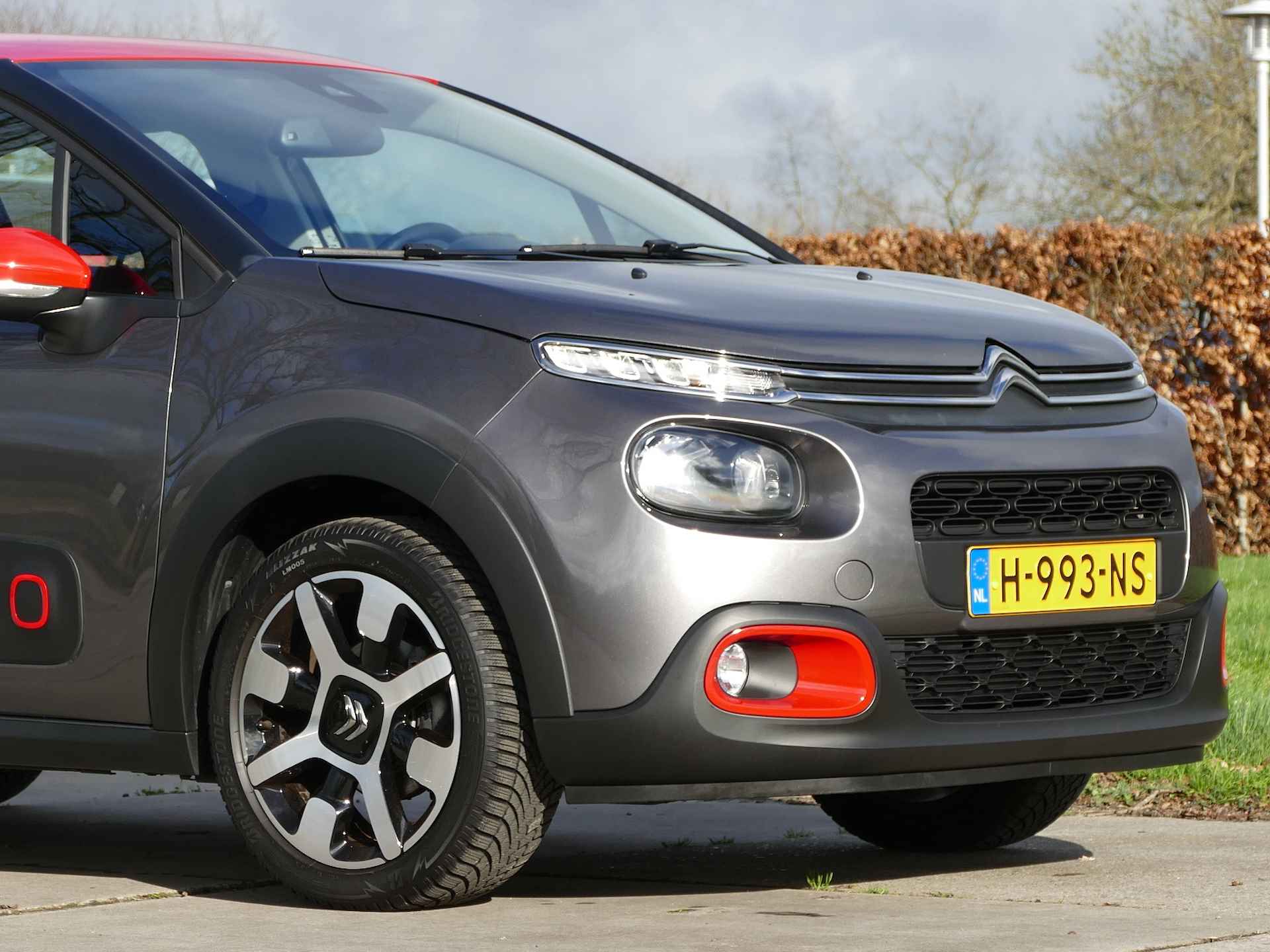 Citroën C3 1.2 PureTech S&S Shine | achteruitrijcamera | Apple carplay / Android auto - 3/45