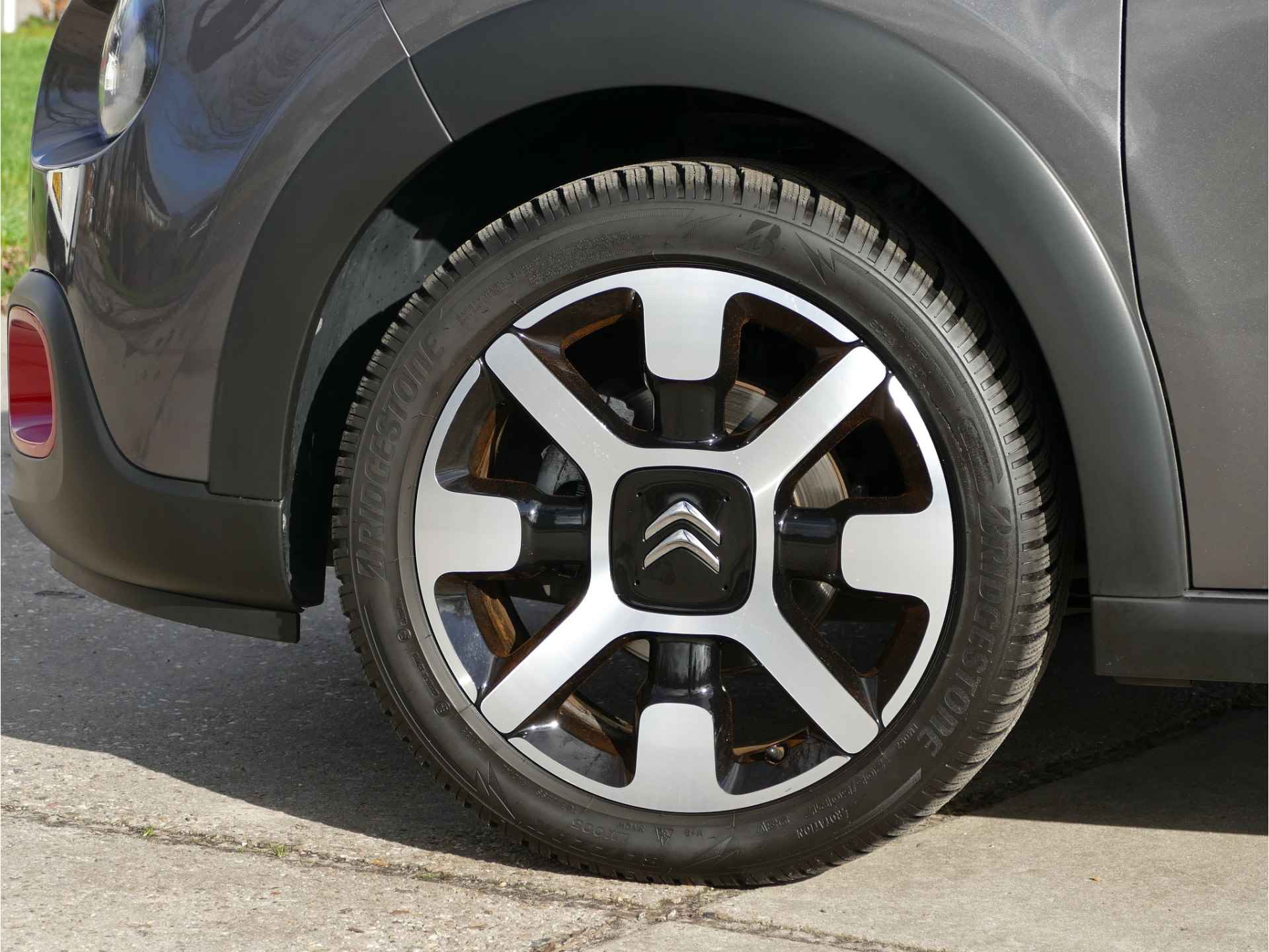 Citroën C3 1.2 PureTech S&S Shine | achteruitrijcamera | Apple carplay / Android auto - 15/45