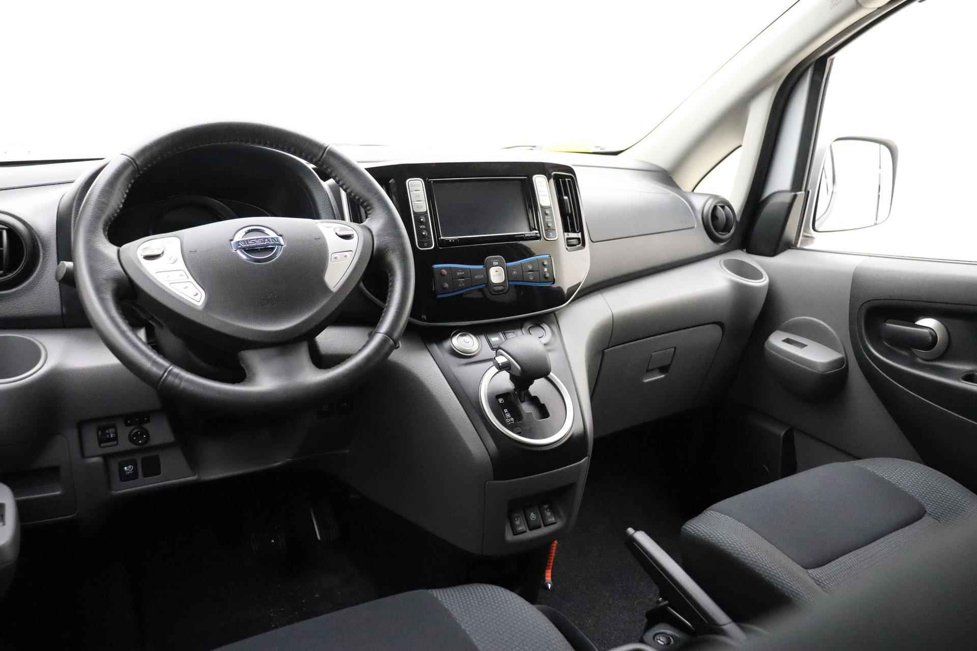 Nissan e-NV200 Evalia 40 kWh Connect Edition 7p | Navigatie | Climate control | Laadkabels | Getint glas | Dubbele zijschuifdeur | Keyless | 7 Zitplaatsen - 8/37