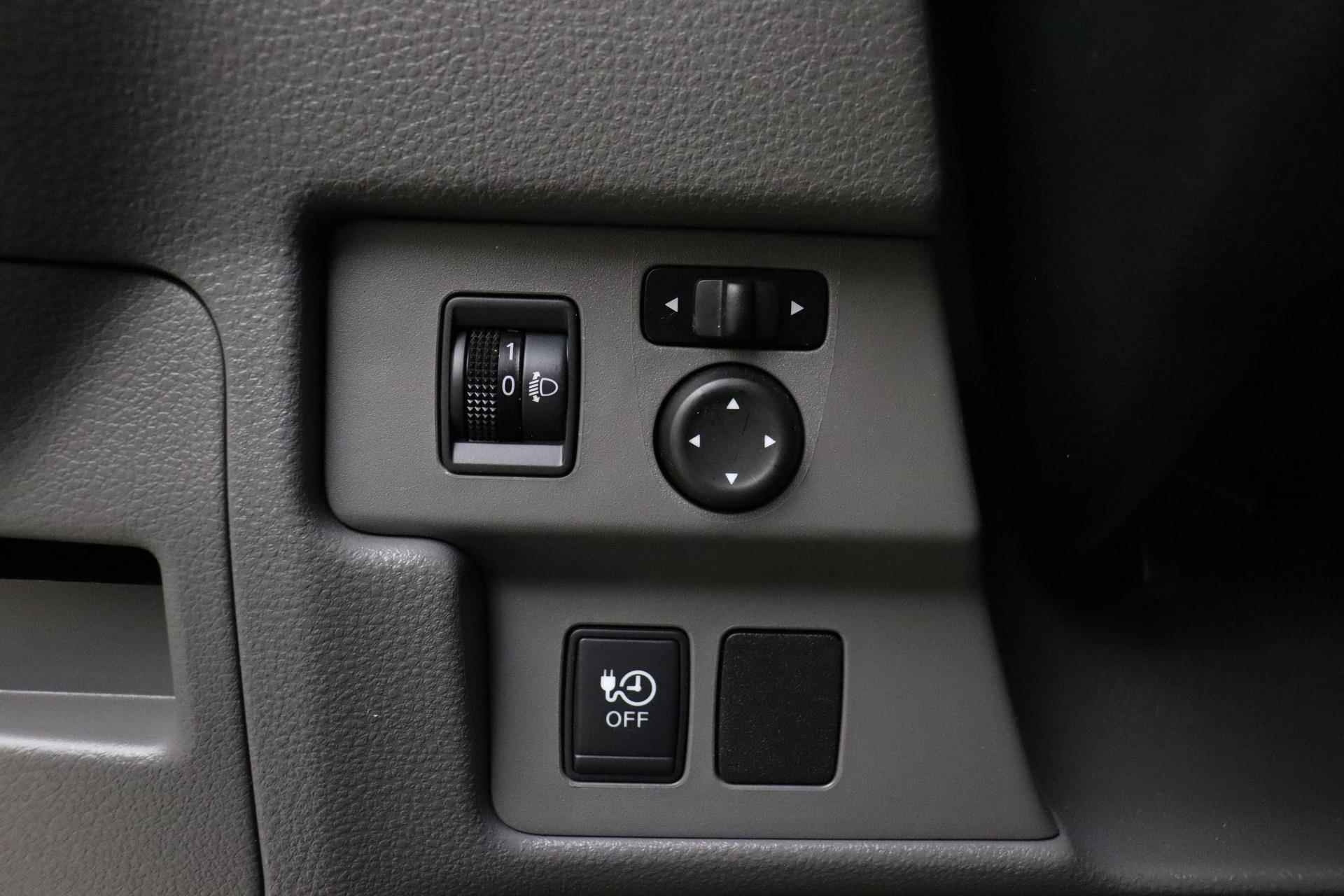 Nissan e-NV200 Evalia 40 kWh Connect Edition 7p | Navigatie | Climate control | Laadkabels | Getint glas | Dubbele zijschuifdeur | Keyless | 7 Zitplaatsen - 21/37
