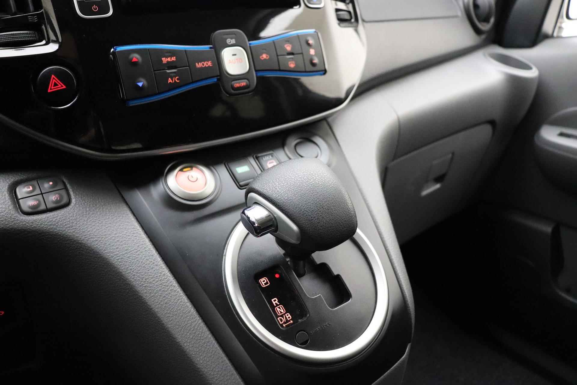 Nissan e-NV200 Evalia 40 kWh Connect Edition 7p | Navigatie | Climate control | Laadkabels | Getint glas | Dubbele zijschuifdeur | Keyless | 7 Zitplaatsen - 30/37