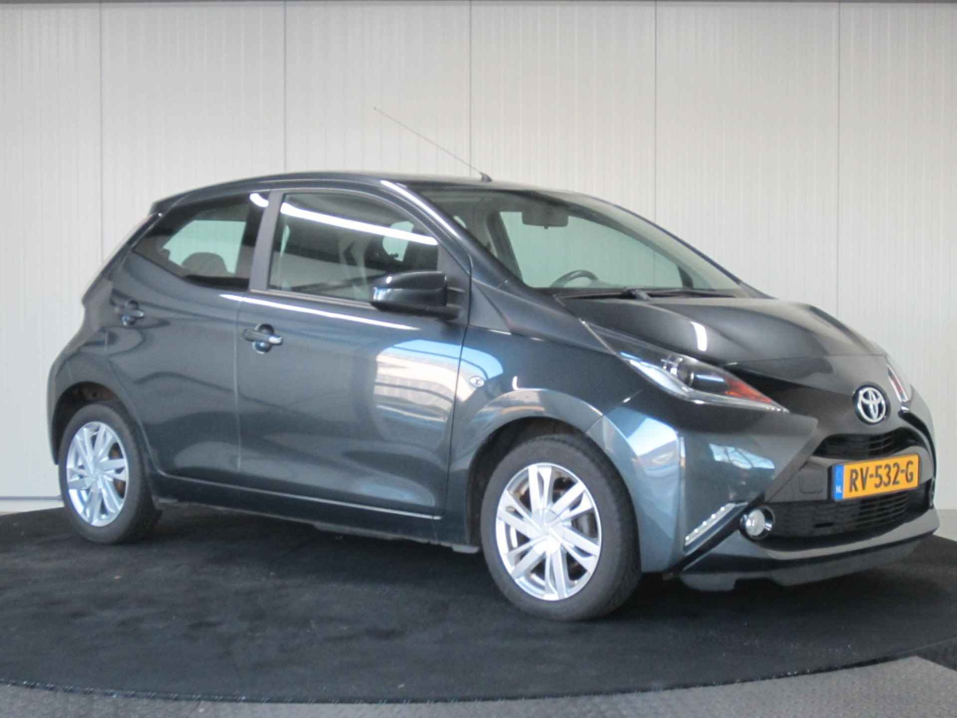 Toyota Aygo 1.0 VVT-i x-play Airco Camera - 20/20