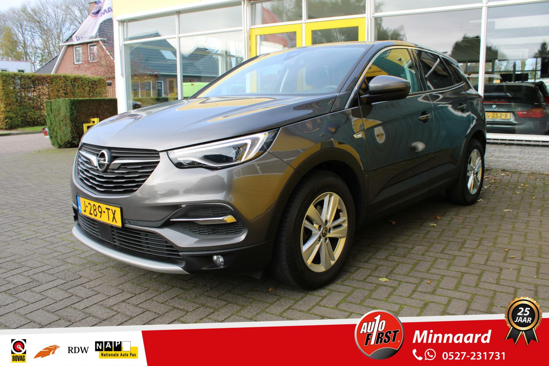 Opel Grandland X 1.2 Turbo Business Executive