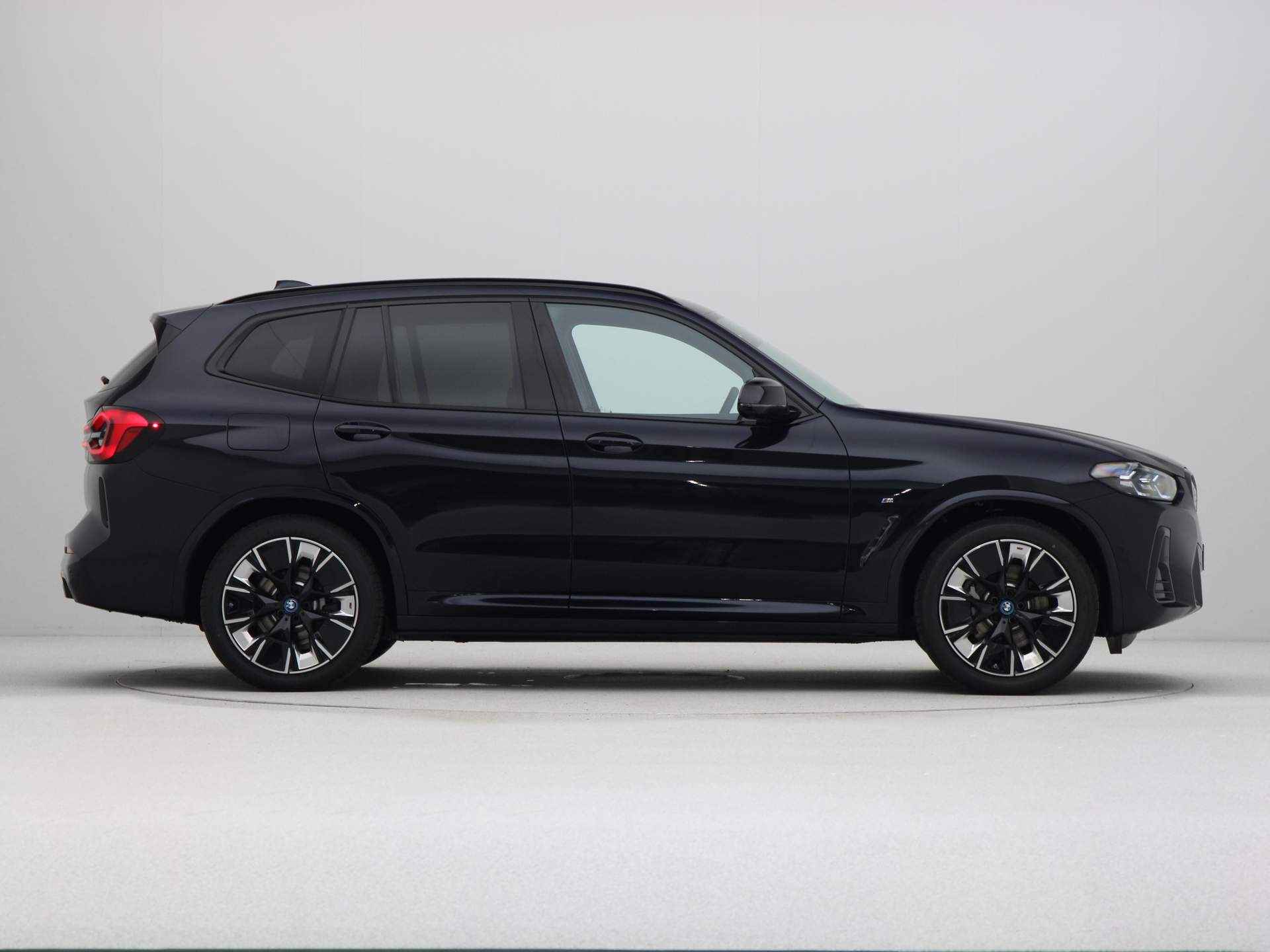 BMW iX3 High Executive 80 kWh - 8/25