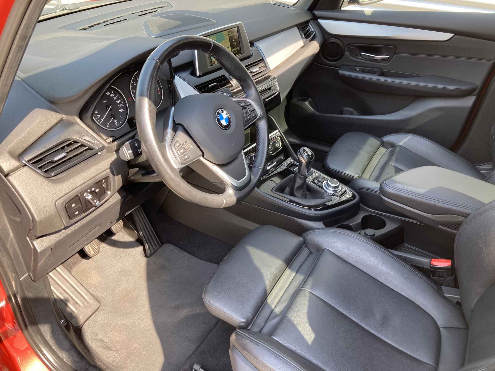 BMW 2 Serie Gran Tourer 218i Essential 7p. | Camera | PDC | Leder | Panormadak | Rijklaarprijs incl. garantie! - 14/41
