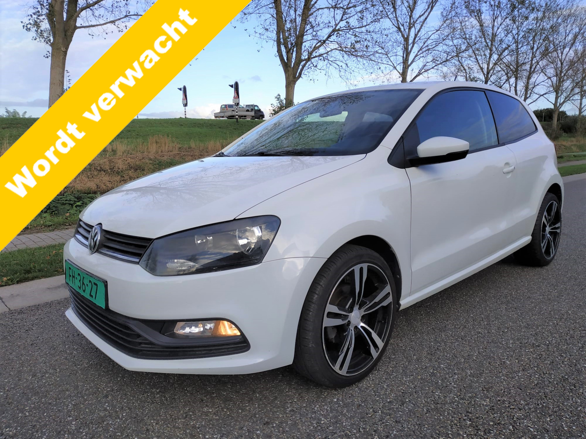 Volkswagen Polo 1.0 ** Airco ** 94.846 km ** cruise control ** 17 inch **