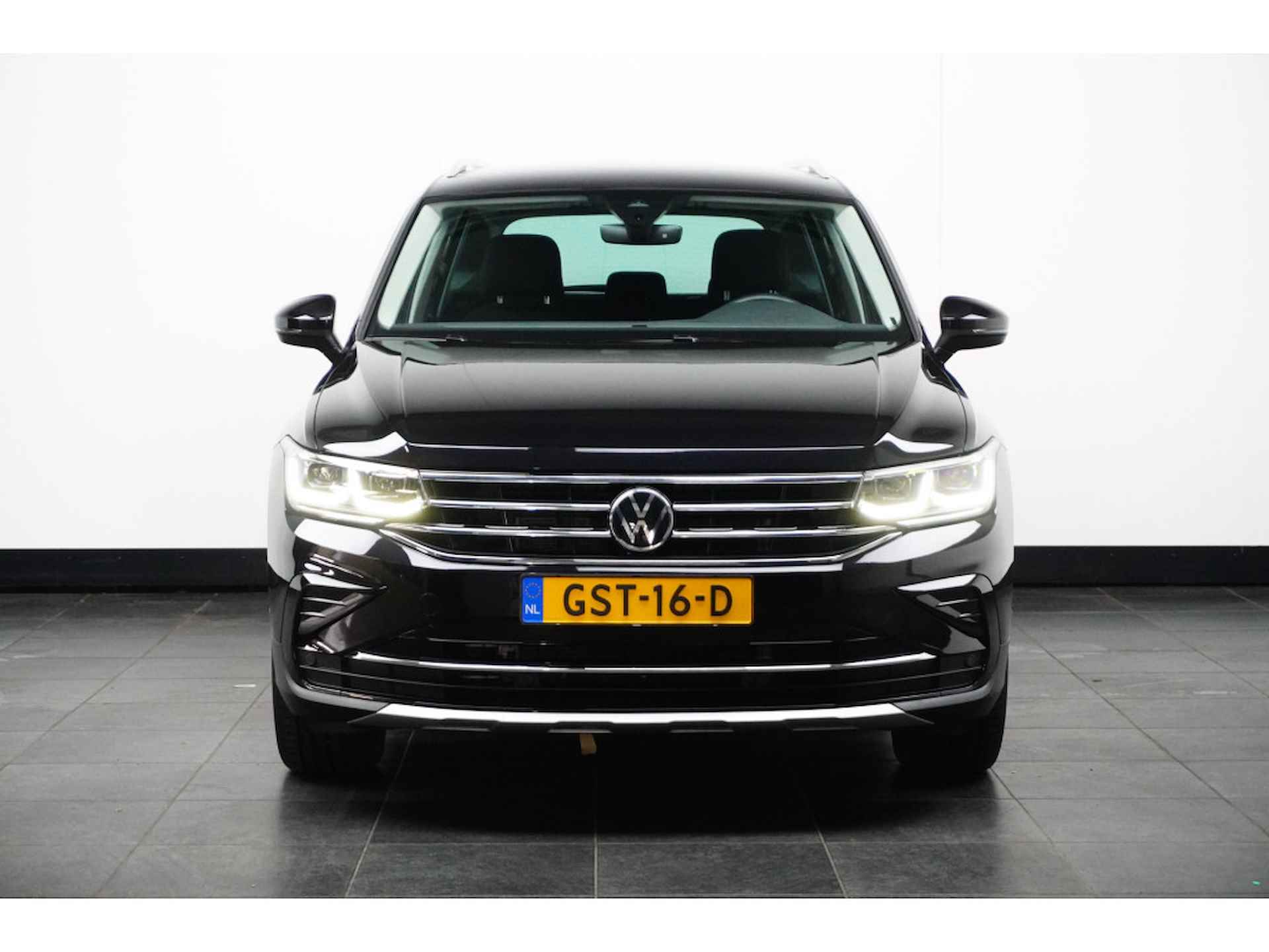 Volkswagen Tiguan 1.4 TSI 245 pk eHybrid Elegance 6-DSG | Achteruitrijcamera | Cruise control adaptief | Elektrische achterklep | - 4/30