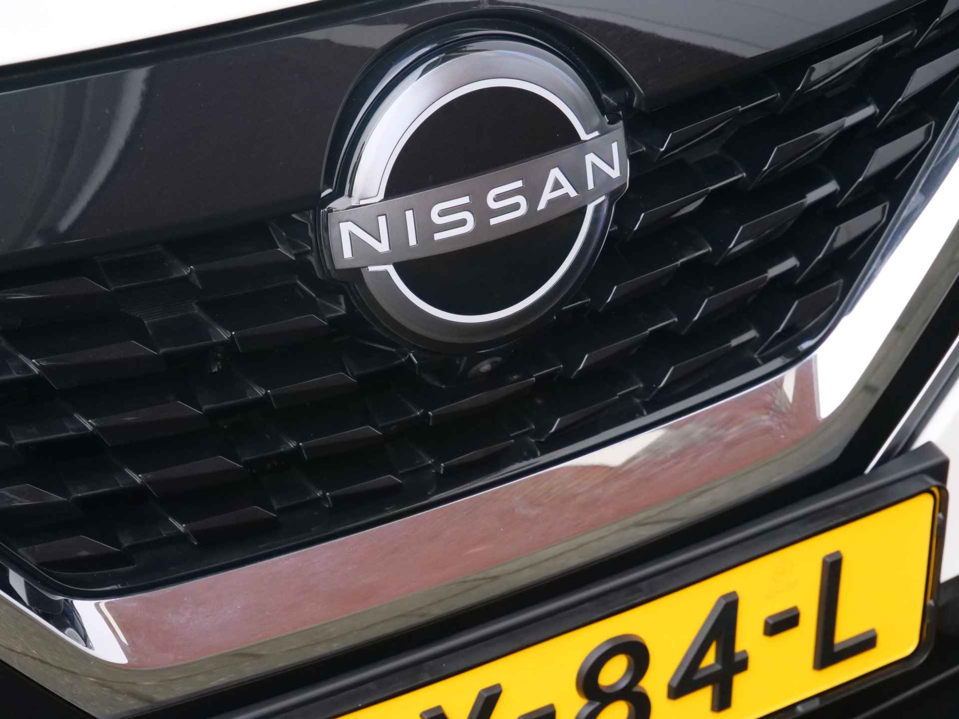 Nissan QASHQAI 1.5 e-Power N-Connecta 158 Pk Automaat Navigatie / Apple Carplay / DAB / Camera / Panorama-dak - 23/42