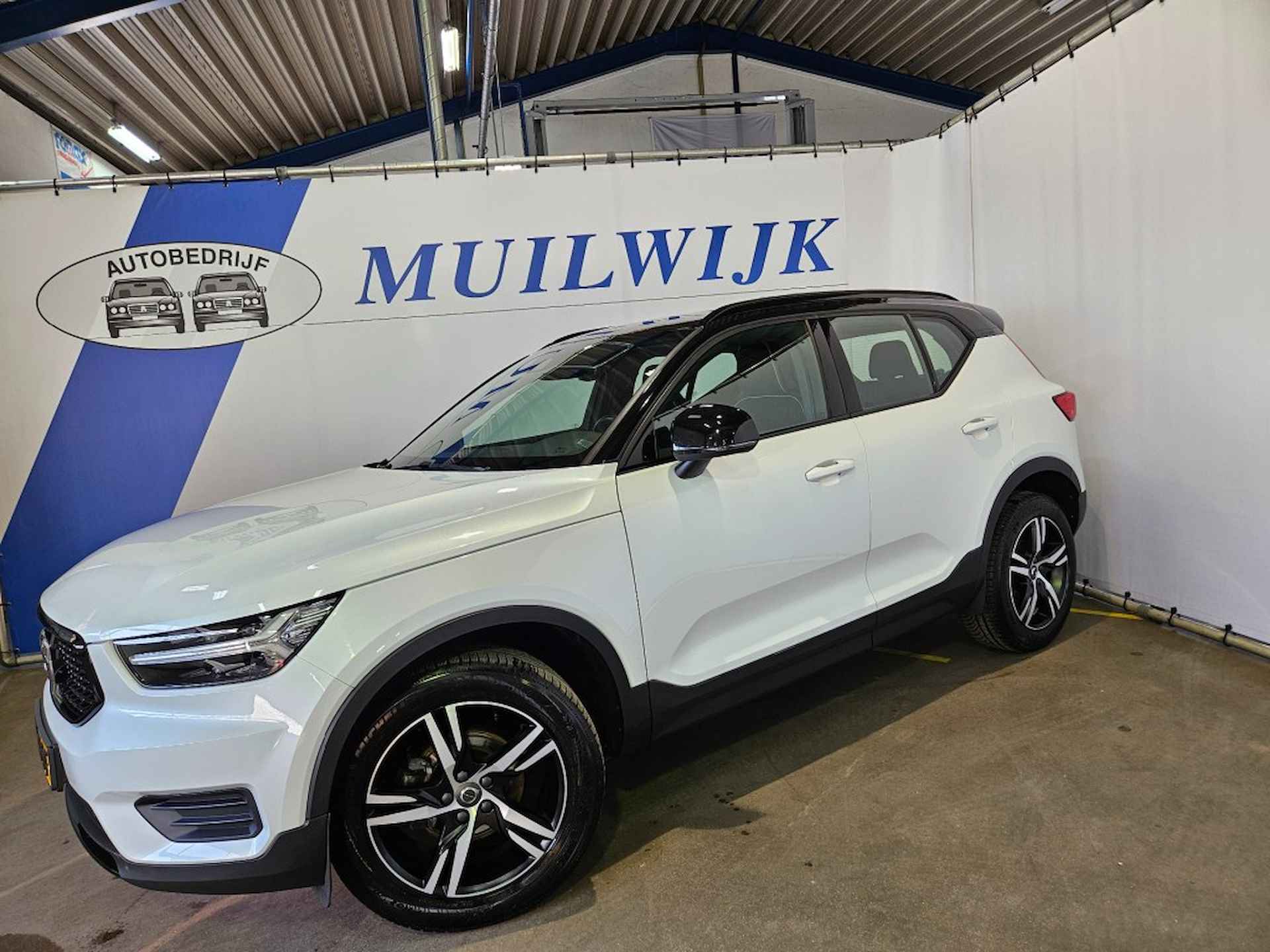 VOLVO Xc40 1.5 T3 R-Design / Navi / Camera / NL Auto - 9/45