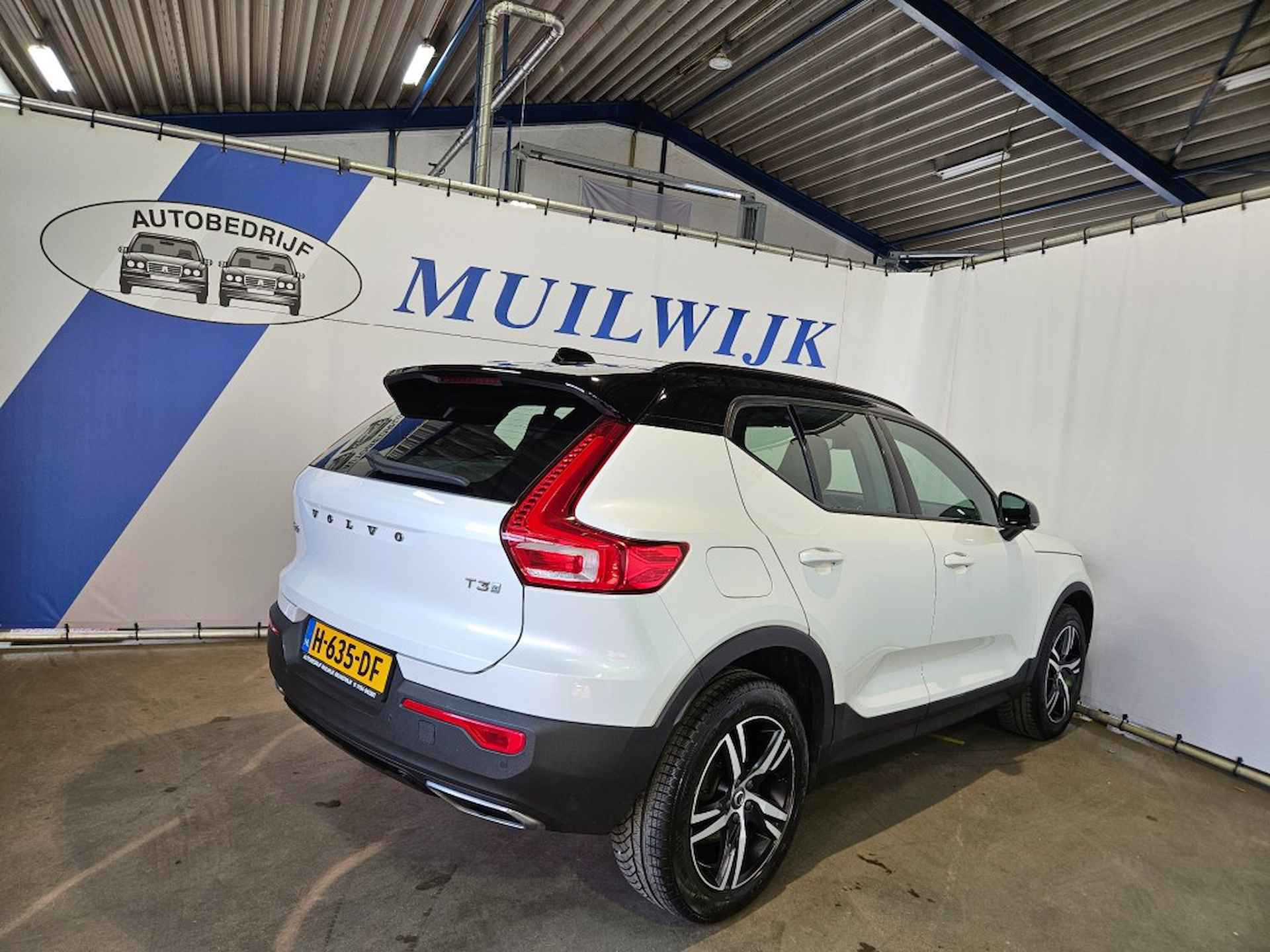 VOLVO Xc40 1.5 T3 R-Design / Navi / Camera / NL Auto - 12/45