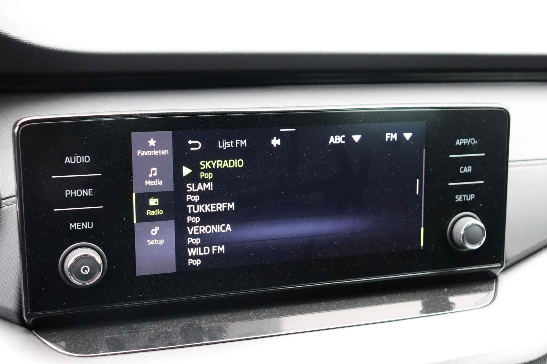 Skoda Octavia 1.5 TSI First Edition / LED / Carplay / Digital Dashboard / - 23/37