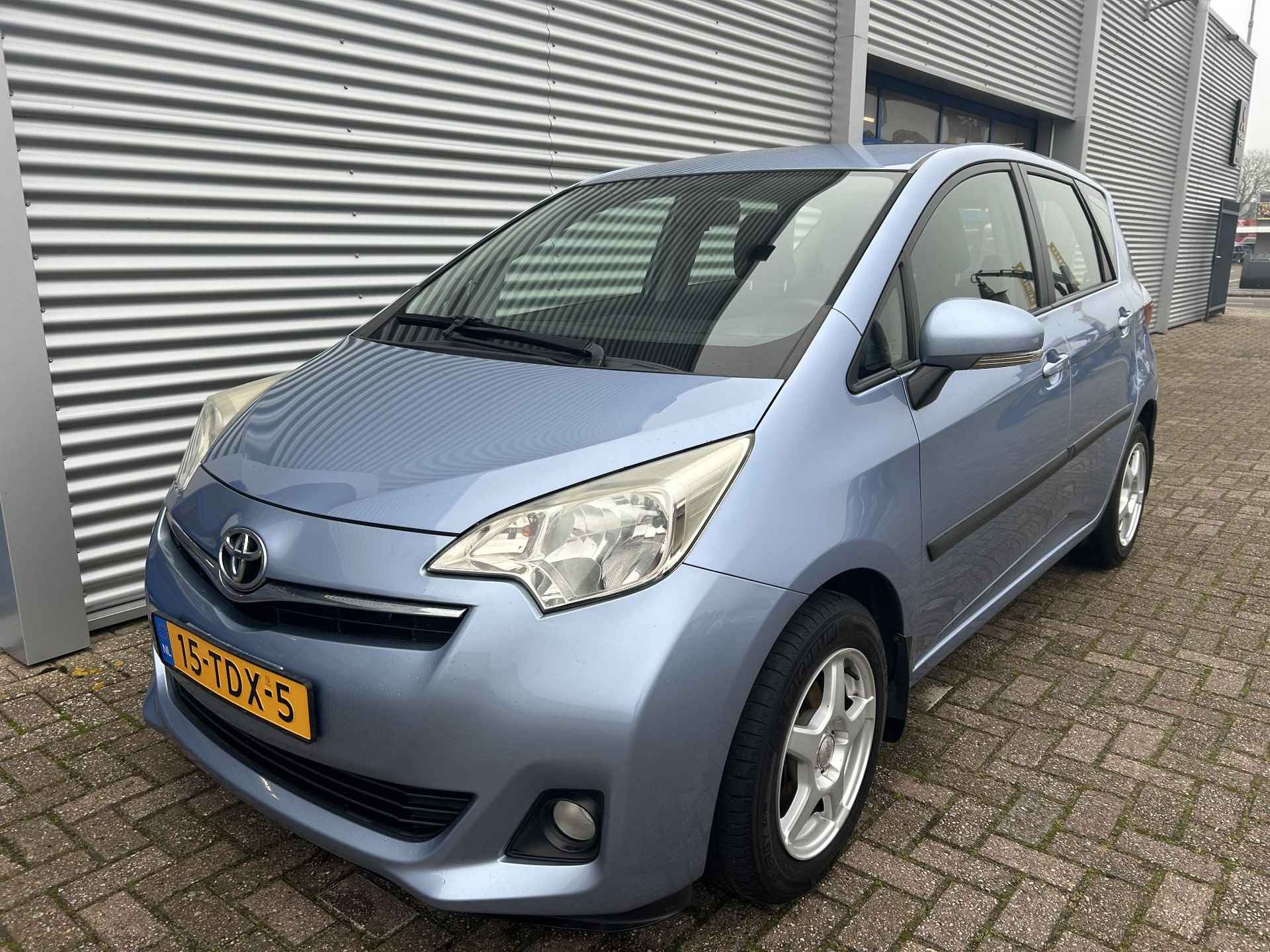 Toyota Verso-S 1.3 VVT-i Aspiration - 3/17