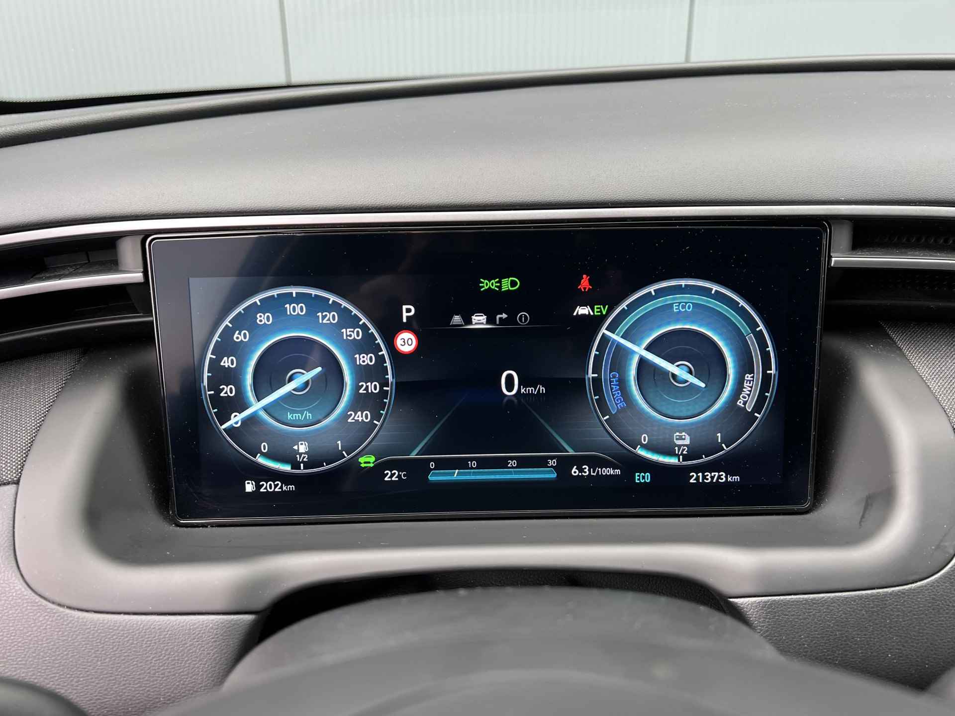 Hyundai Tucson 1.6 T-GDI PHEV 265pk Comfort Smart Automaat | Climata | Camera | Carplay | Keyless | Navigatie | Full - Led | Elek. Klep | Winte - 21/30