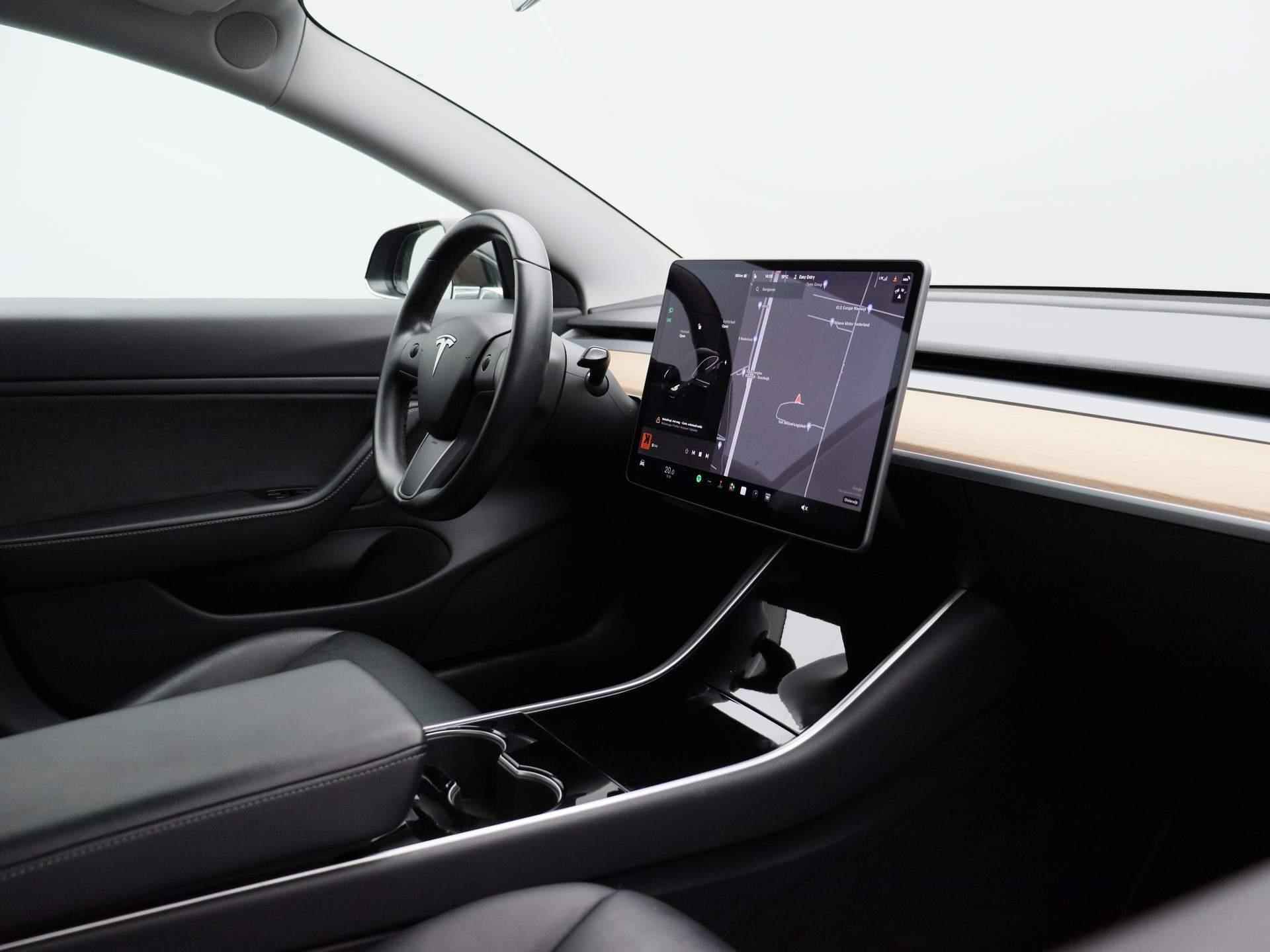Tesla Model 3 Standard RWD Plus 60 kWh | Lederen Bekleding | Navigatie | Camera | Panoramadak | - 36/44