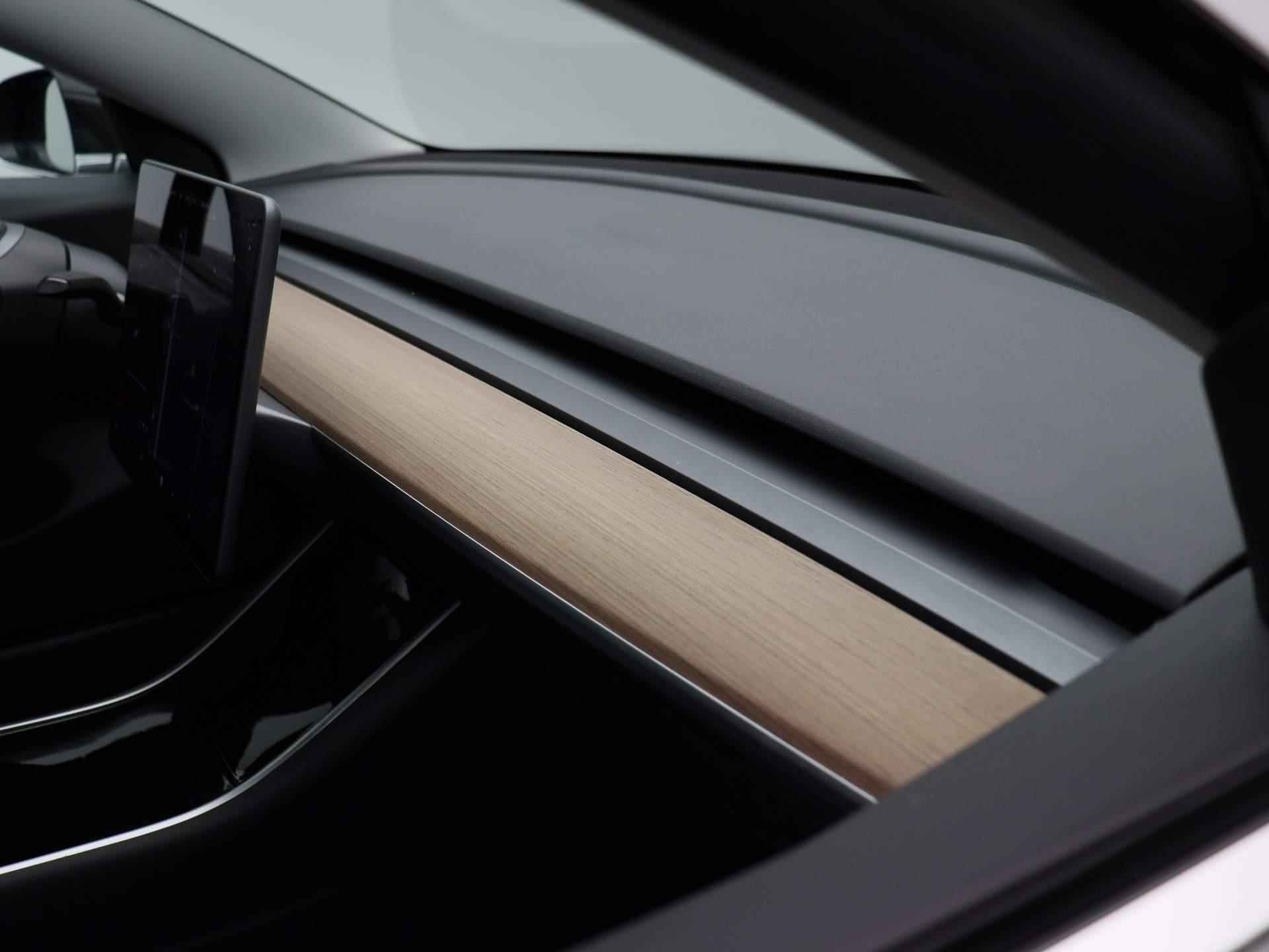 Tesla Model 3 Standard RWD Plus 60 kWh | Lederen Bekleding | Navigatie | Camera | Panoramadak | - 40/44