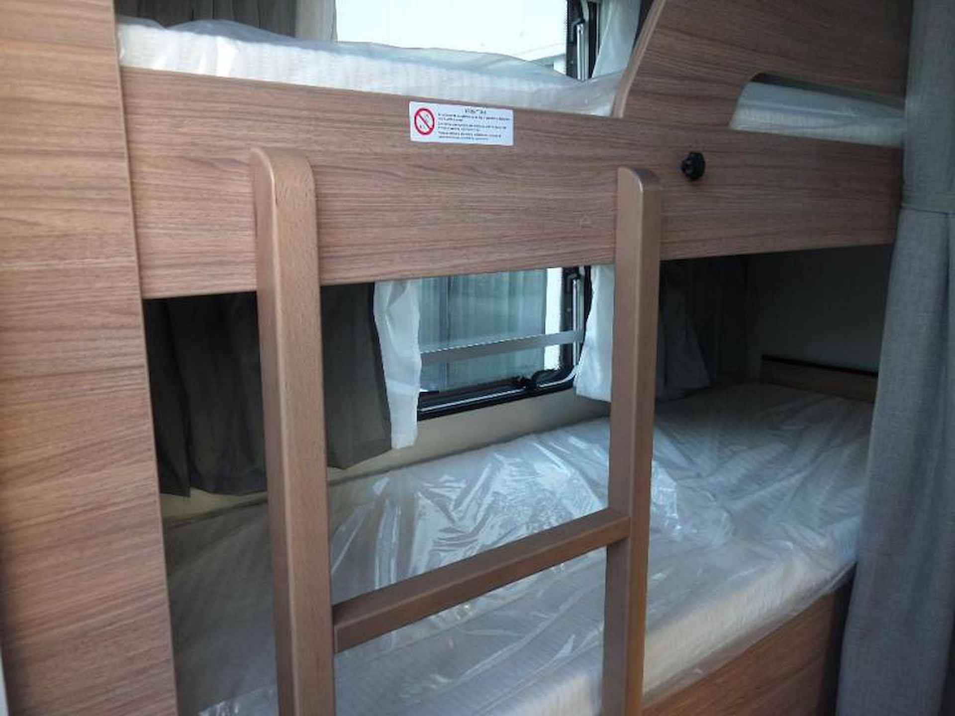 Weinsberg CaraOne Edition HOT 480 QDK Vast bed,stapelbed,tent. - 10/21