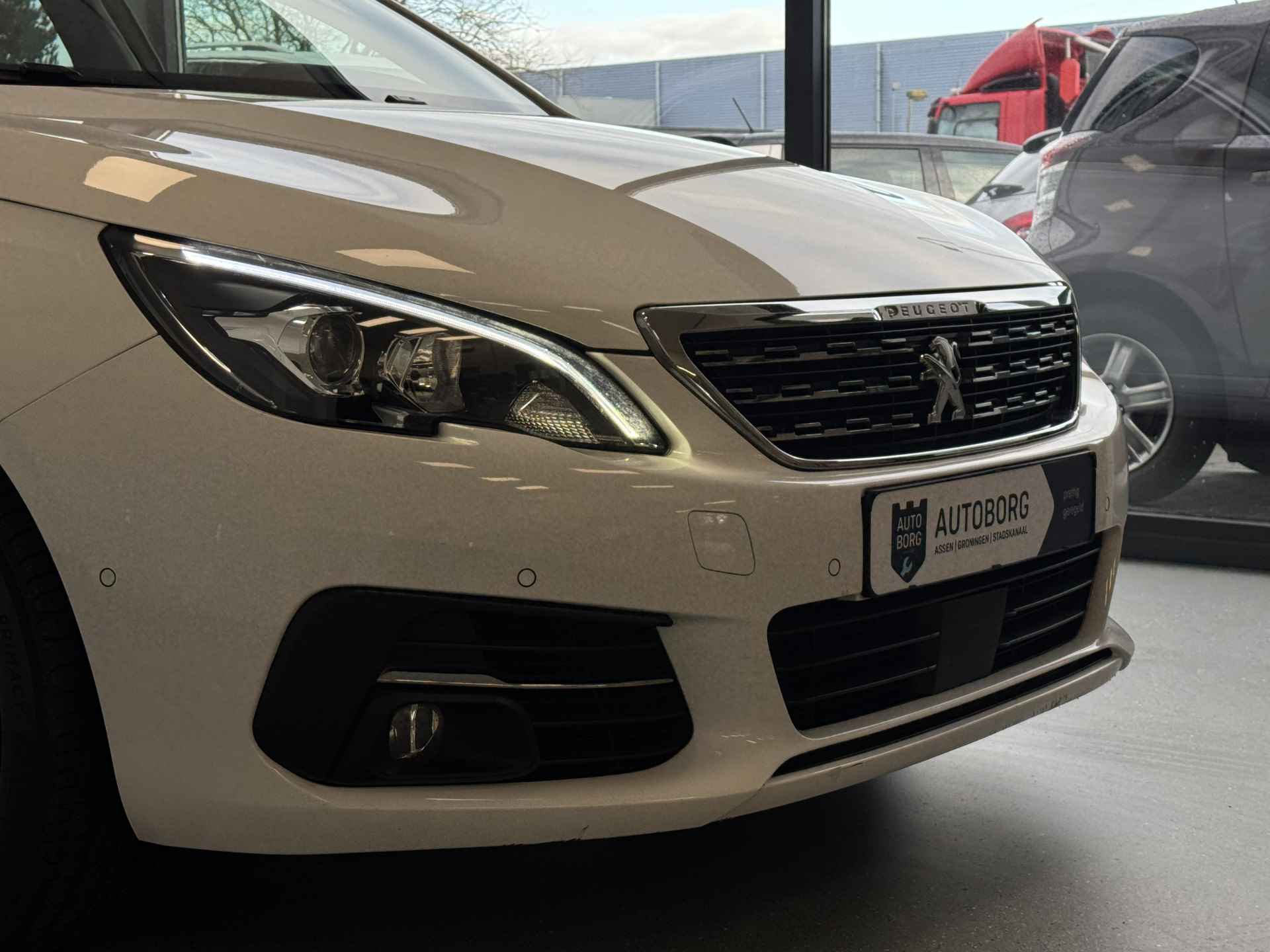 Peugeot 308 SW 1.2 PureTech Blue Lease Allure Prijs Inclusief Onderhoud & 12 Maand BOVAG Garantie | Nieuwe Distributieriem | - 10/36