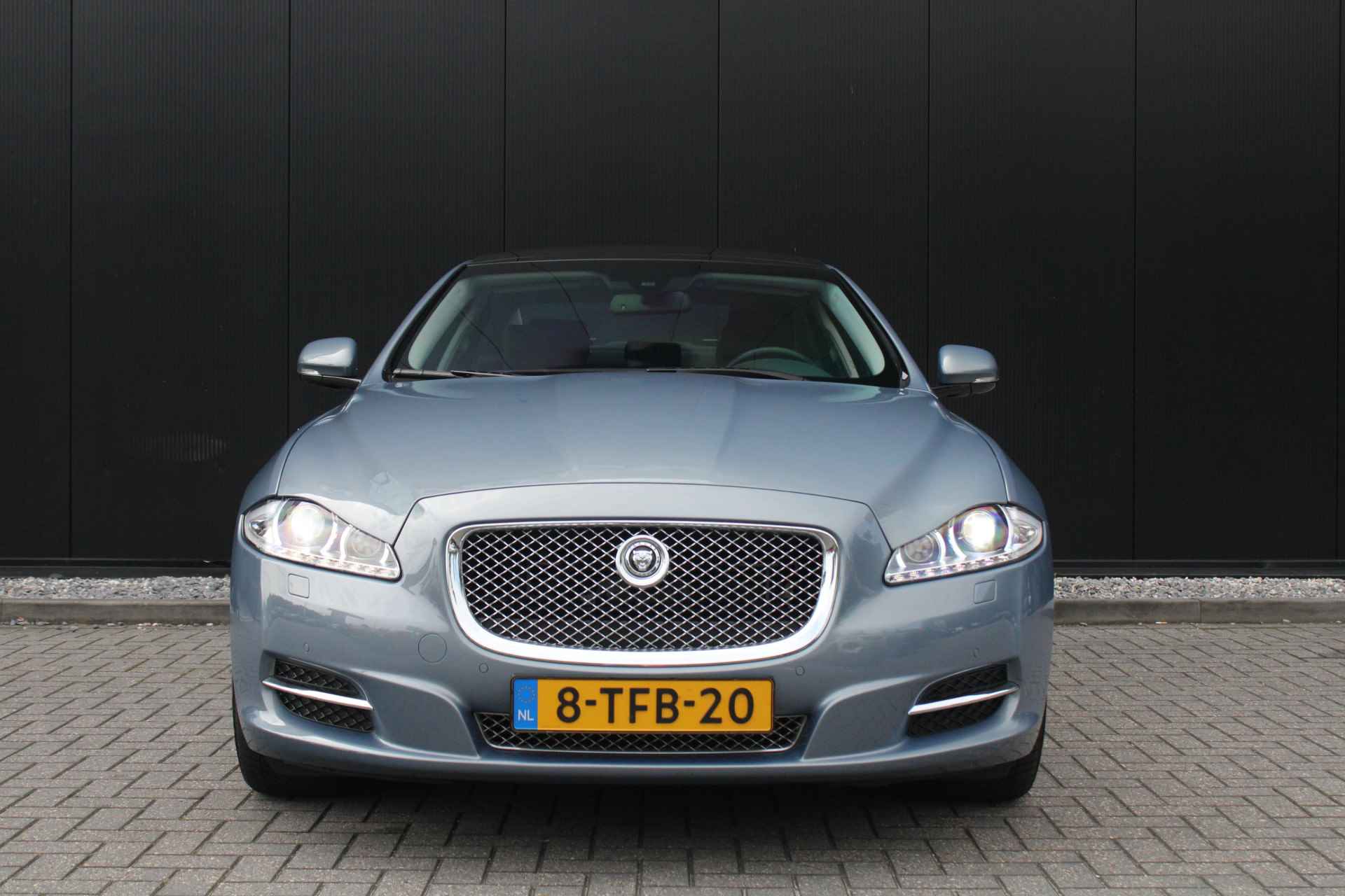 Jaguar XJ 3.0 V6 SC Premium Luxury | Origineel Nederlandse auto! | SCHUIFDAK | MERIDIAN SOUND | LEDER - 6/38