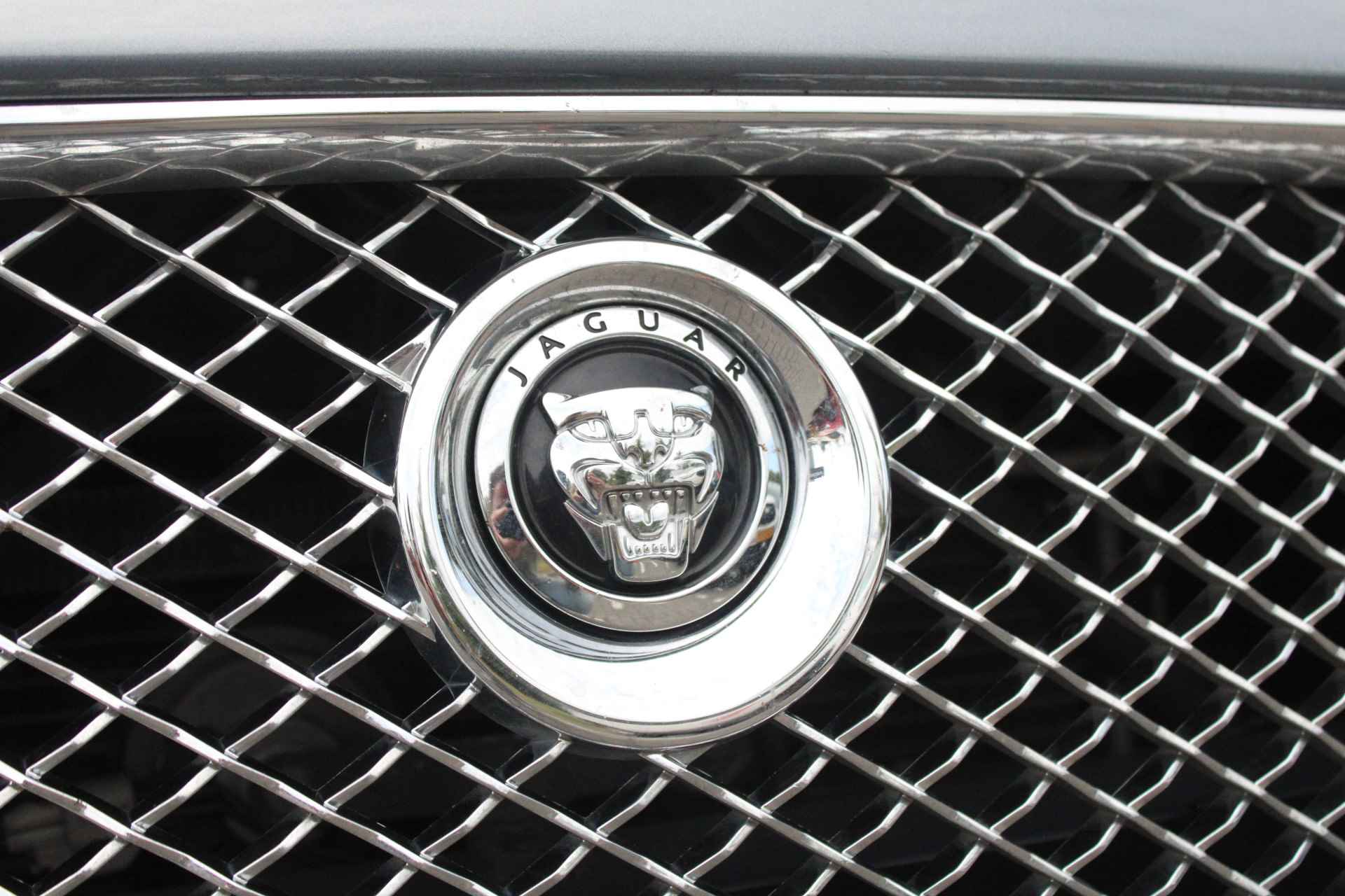 Jaguar XJ 3.0 V6 SC Premium Luxury | Origineel Nederlandse auto! | SCHUIFDAK | MERIDIAN SOUND | LEDER - 13/38