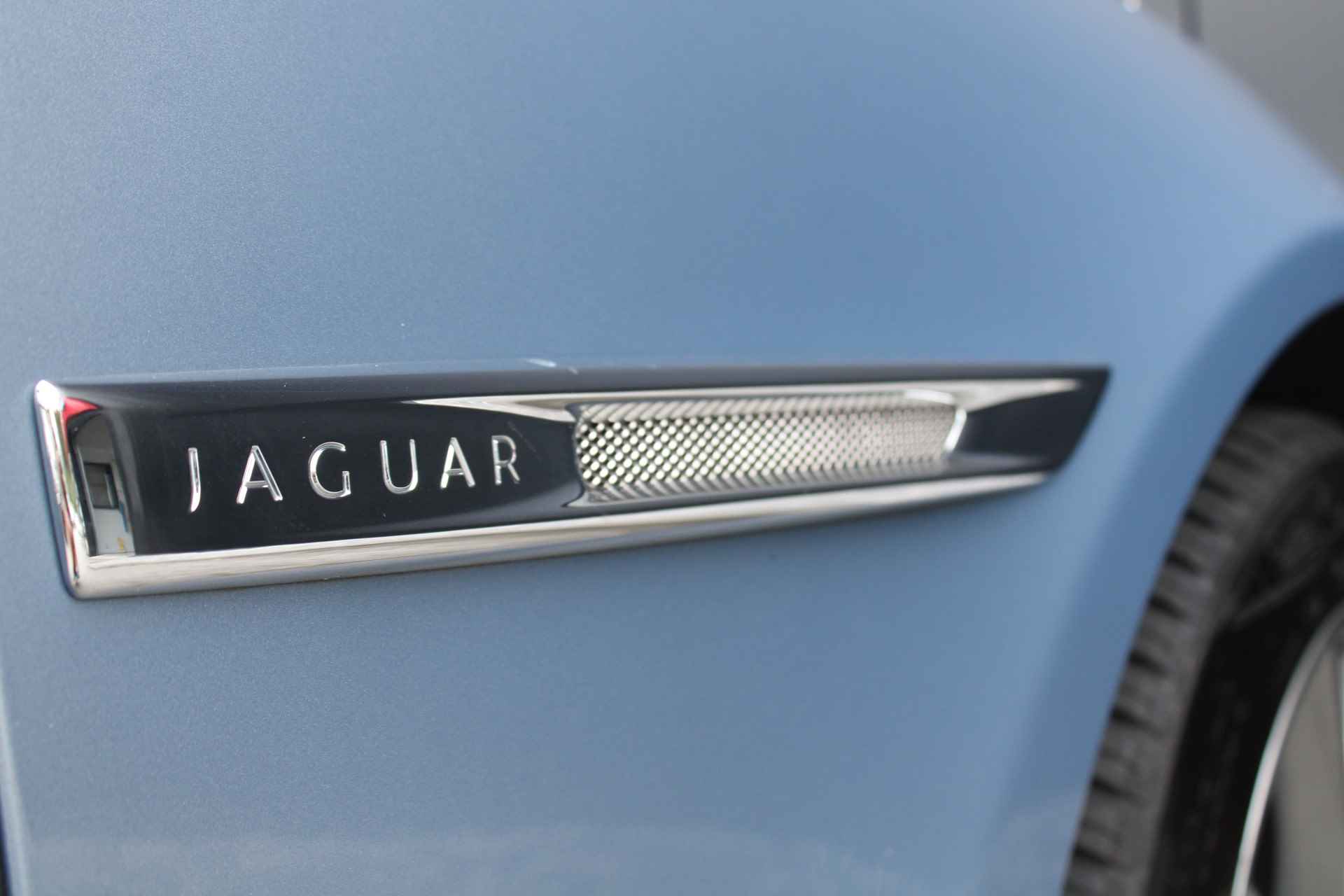 Jaguar XJ 3.0 V6 SC Premium Luxury | Origineel Nederlandse auto! | SCHUIFDAK | MERIDIAN SOUND | LEDER - 15/38