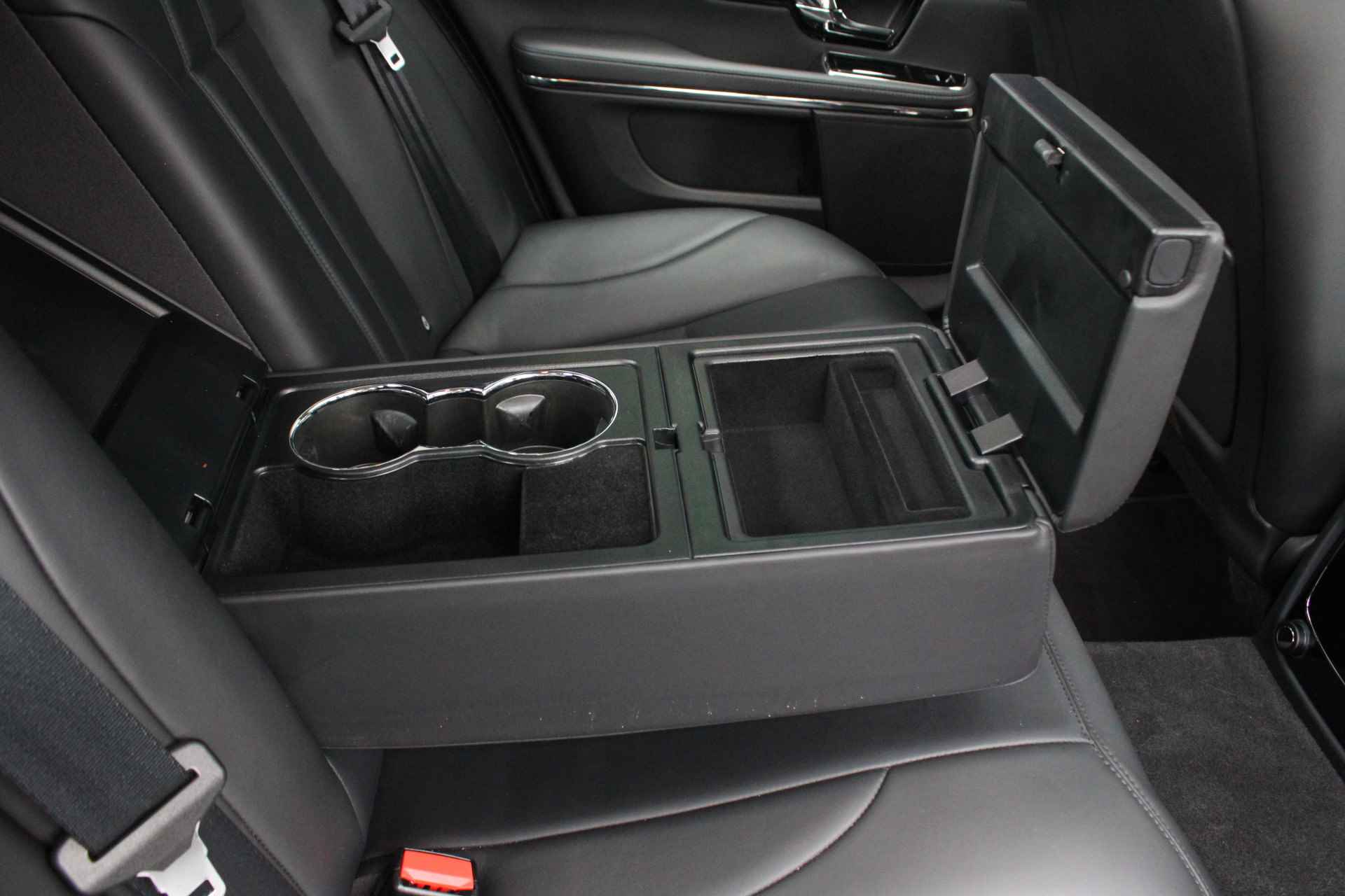 Jaguar XJ 3.0 V6 SC Premium Luxury | Origineel Nederlandse auto! | SCHUIFDAK | MERIDIAN SOUND | LEDER - 19/38