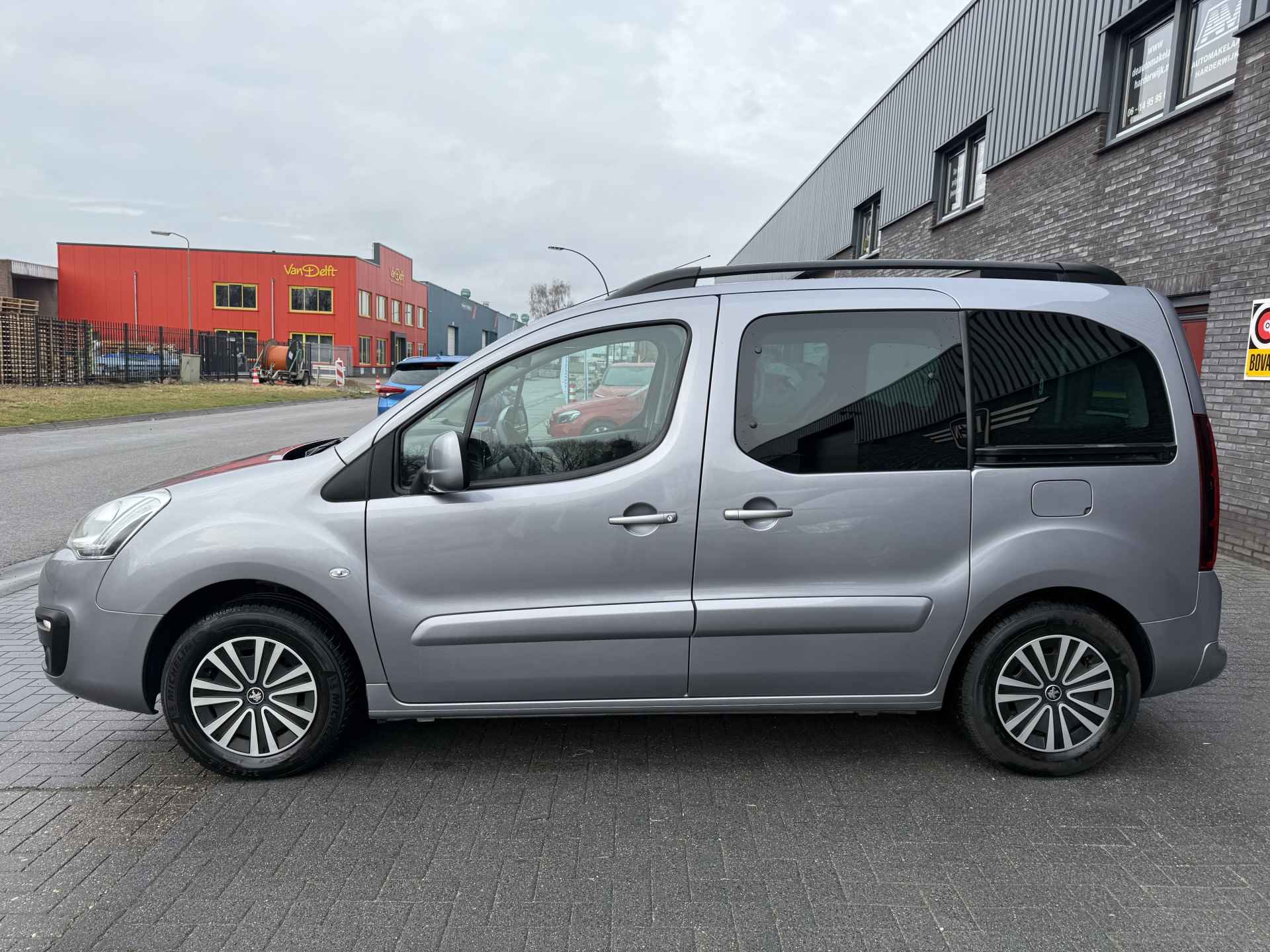 Peugeot Partner Tepee 1.2 PureTech Active | 1E EIGENAAR | 12MND GARANTIE | AIRCO | CRUISE | - 7/31