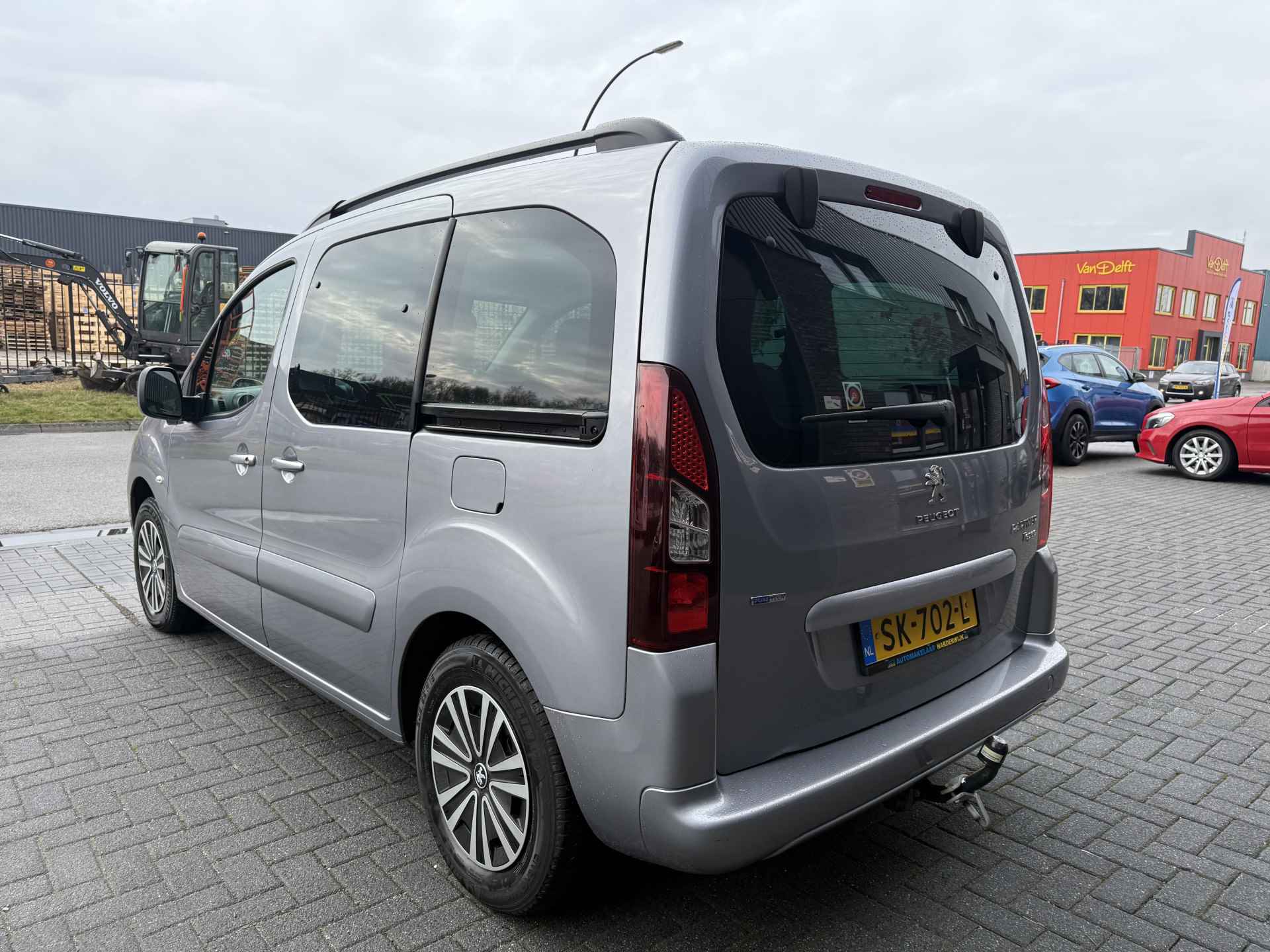 Peugeot Partner Tepee 1.2 PureTech Active | 1E EIGENAAR | 12MND GARANTIE | AIRCO | CRUISE | - 8/31