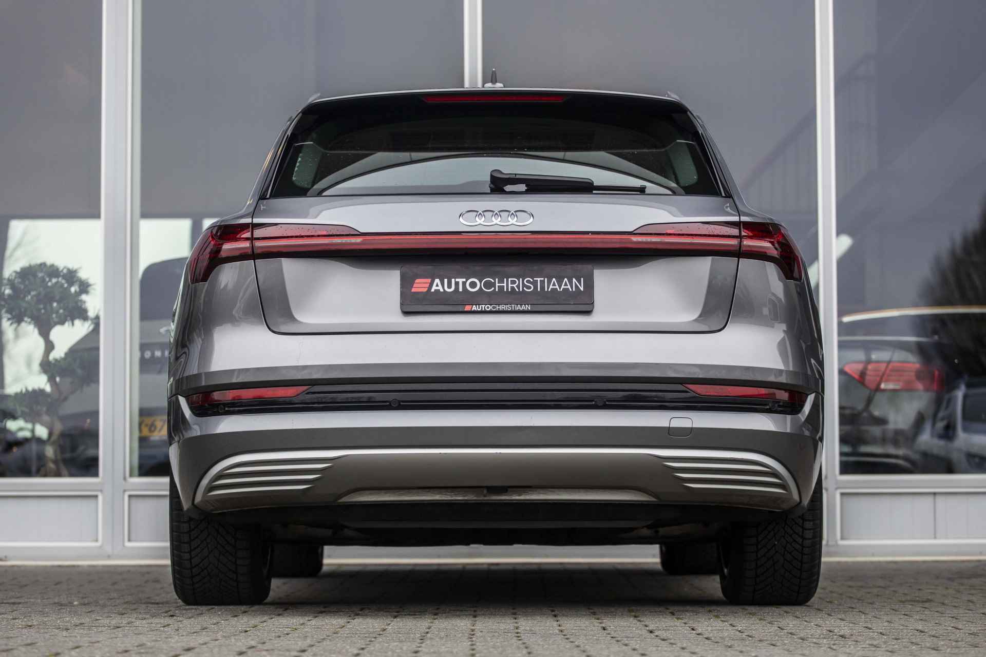 Audi e-tron e-tron 50 quattro Launch edition plus 71 kWh | Pano | NL Auto | Memory | Leder - 4/42