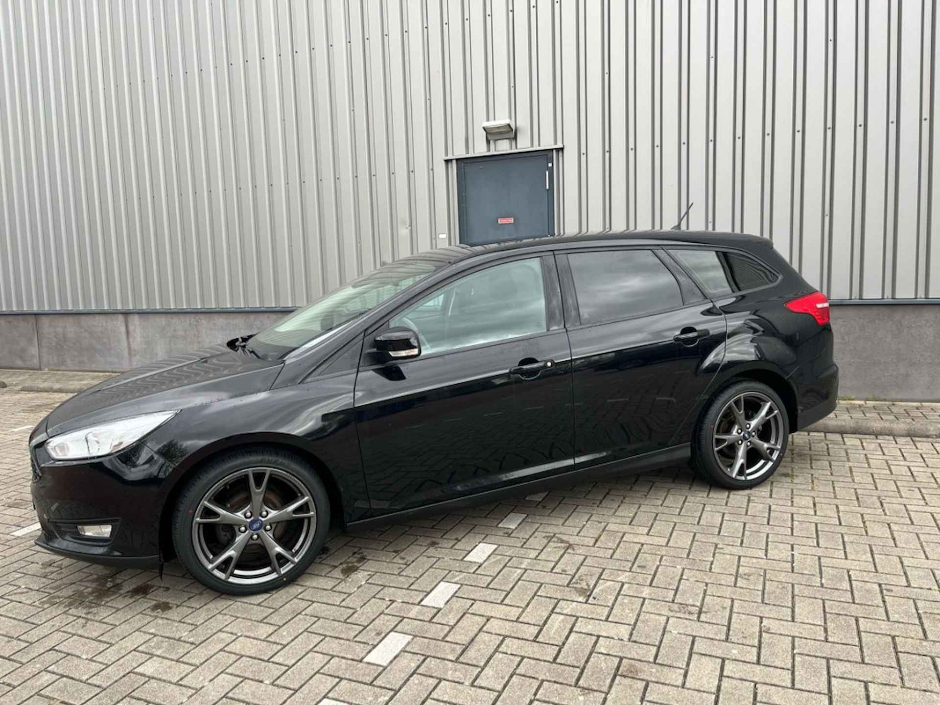 FORD Focus 1.0 EcoBoost Lease Edition Wagon  BTW auto - 2/20