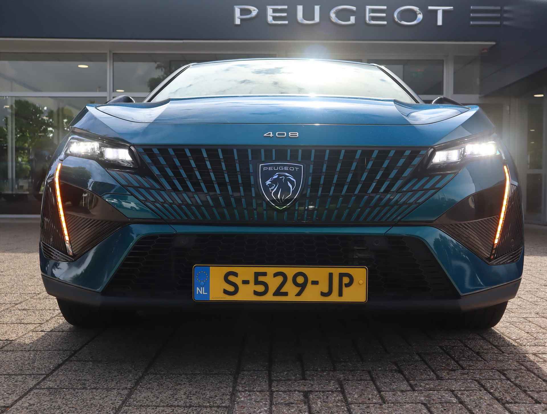 PEUGEOT 408 GT First Edition Plug-In Hybrid 225PK e-EAT8 automaat, Rijklaarprijs, Elektrisch verstelbare stoelen met Alcantaraleder 20 - 16/54