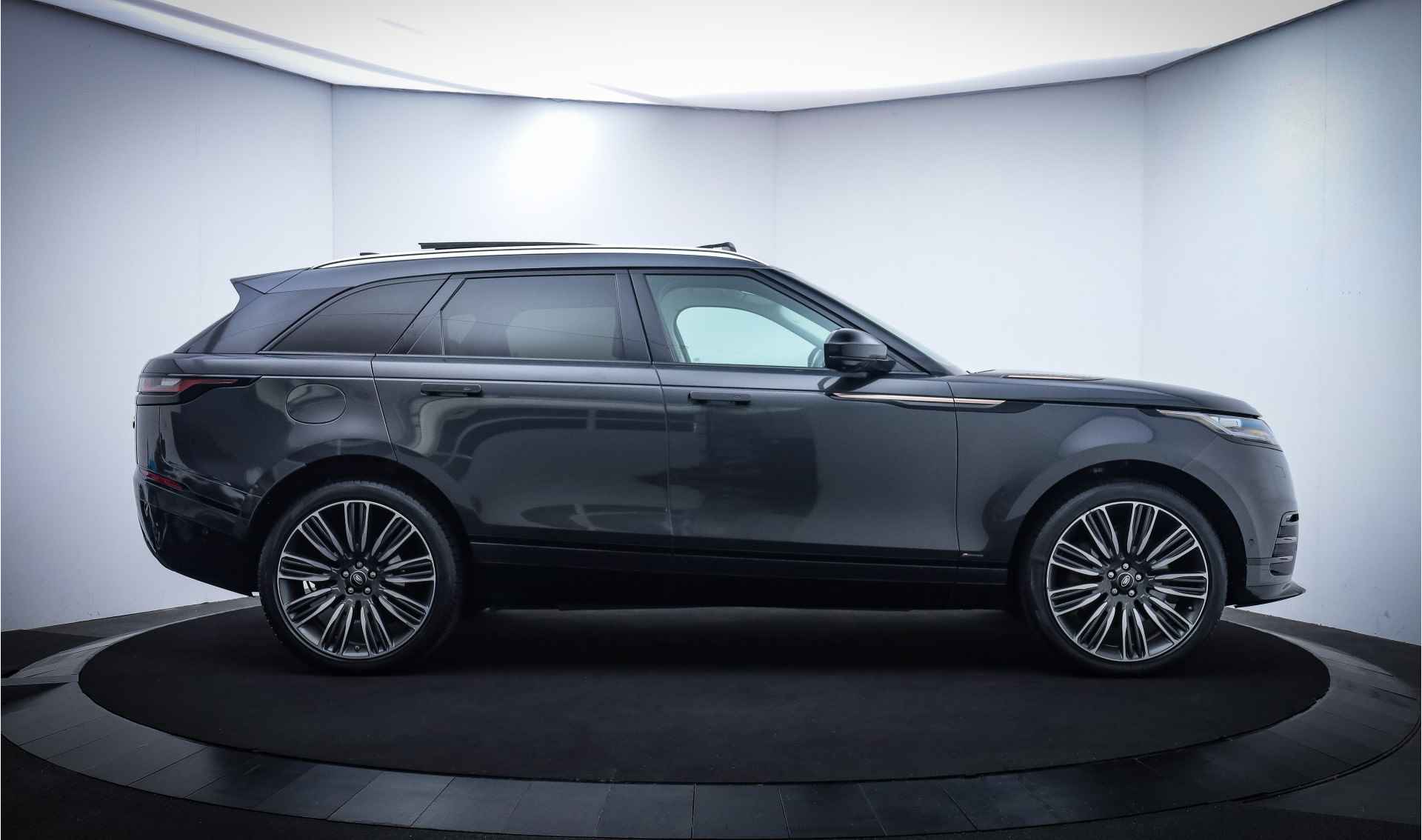 Land Rover Range Rover Velar 3.0V6 P400 R-Dyn. HSE 1e eig. PANO/MERIDIAN/360 CAM/MEMORY/ACC/NAVI/CARPLAY/STOELVERW+VENT./BLINDSPOT/ELEK TREKHAAK/LMV 22'' - 4/34