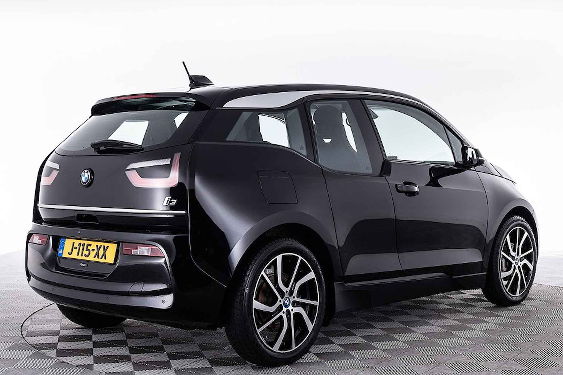 BMW i3 Executive Edition 120Ah 42 kWh | LEDER | Full LED . - 18/23