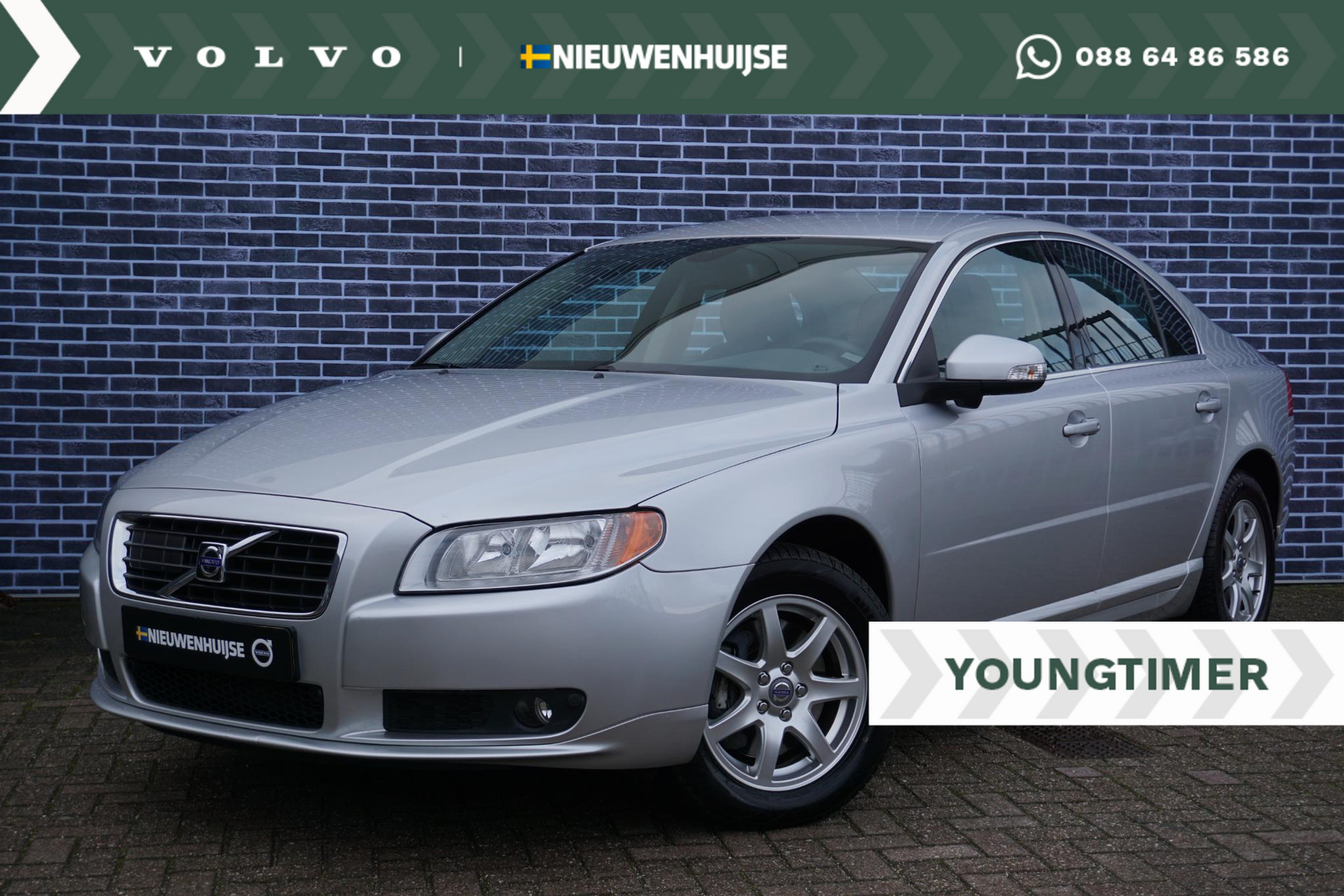 Volvo S80 3.2 AWD Momentum | Adaptieve cruise control | Stoelverwarming | BLIS | Leder | Parkeersensoren V+A | 1STE EIGENAAR | Getint glas | Regensensor |