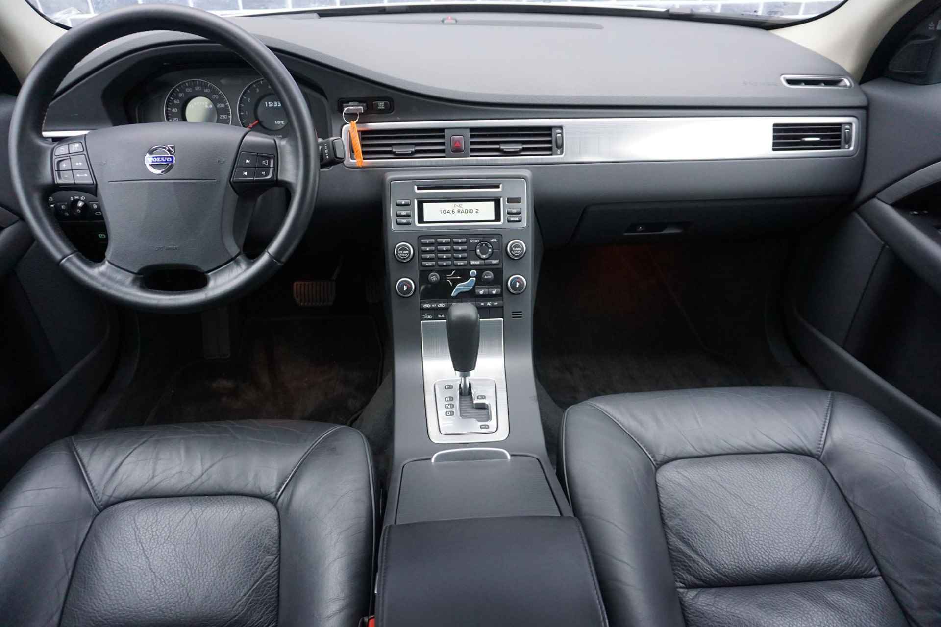 Volvo S80 3.2 AWD Momentum | Adaptieve cruise control | Stoelverwarming | BLIS | Leder | Parkeersensoren V+A | 1STE EIGENAAR | Getint glas | Regensensor | - 5/25