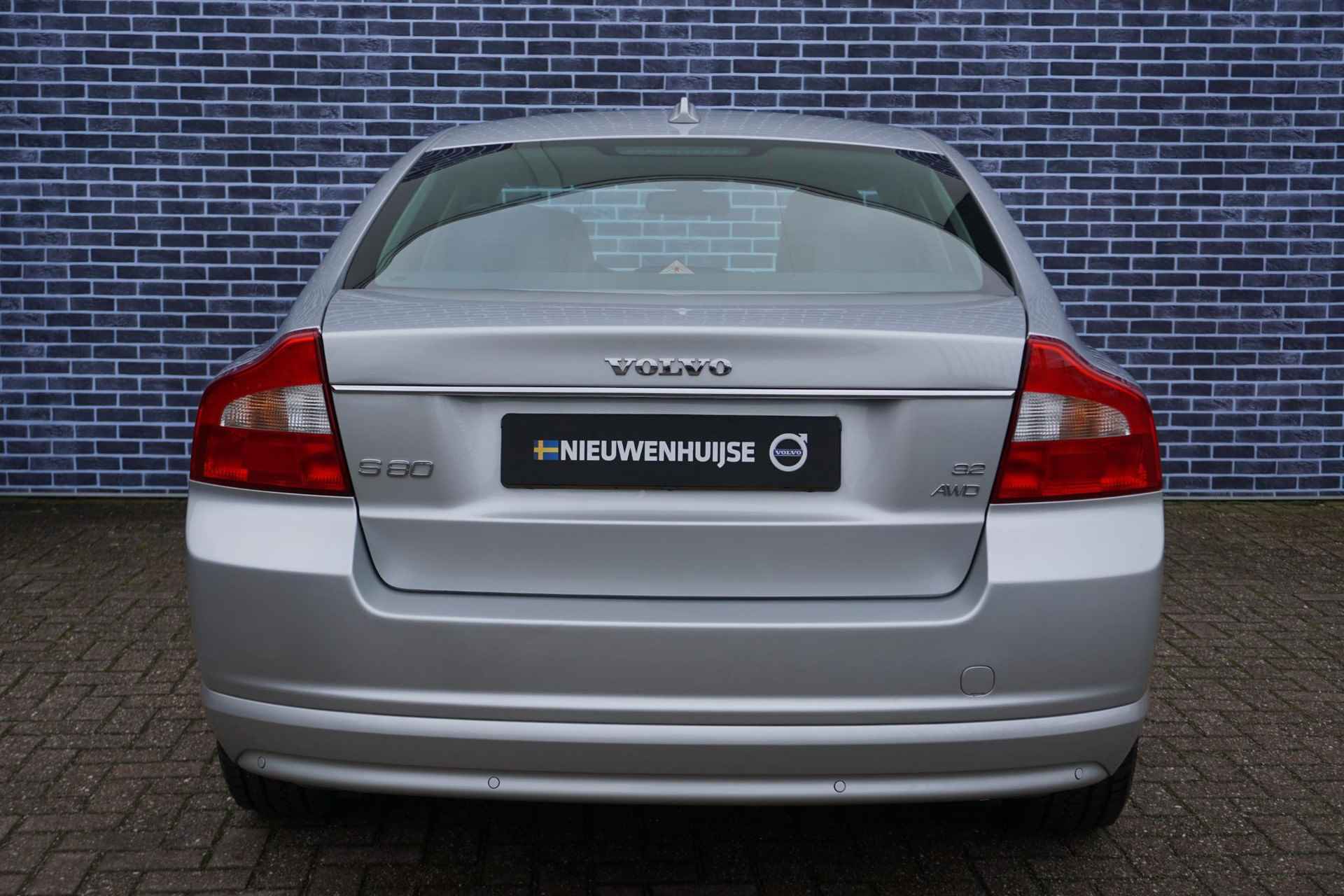 Volvo S80 3.2 AWD Momentum | Adaptieve cruise control | Stoelverwarming | BLIS | Leder | Parkeersensoren V+A | 1STE EIGENAAR | Getint glas | Regensensor | - 21/25