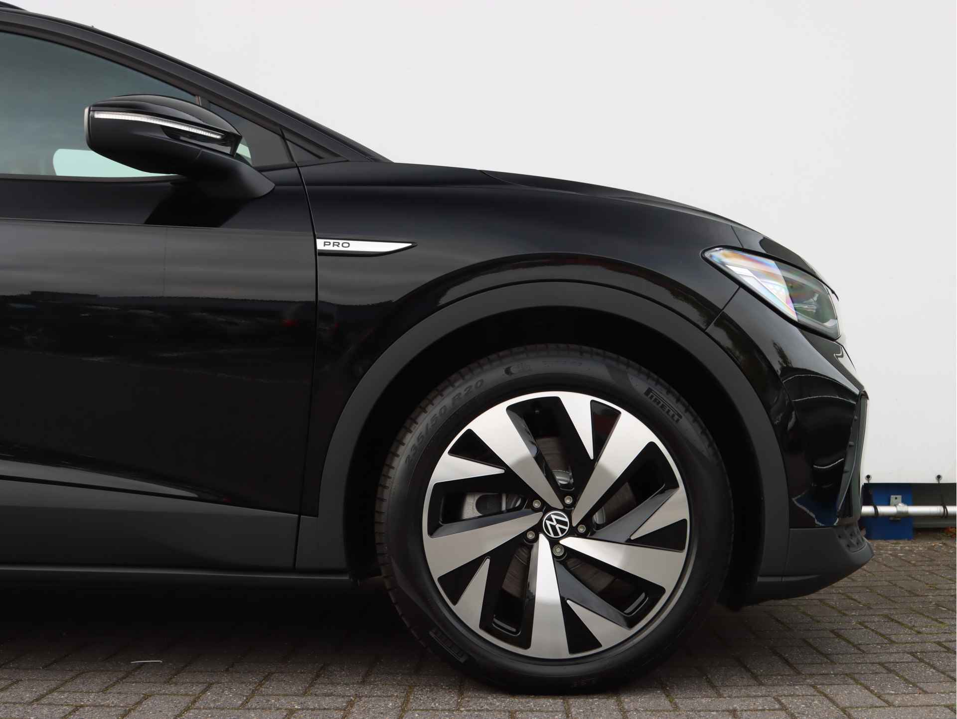 Volkswagen ID.4 Pro Advantage 77 kWh 174pk | Style+ interieur | Warmtepomp | Trekhaak | LED Matrix | 20" velgen | Achteruitrijcamera | Navigatie | - 18/38