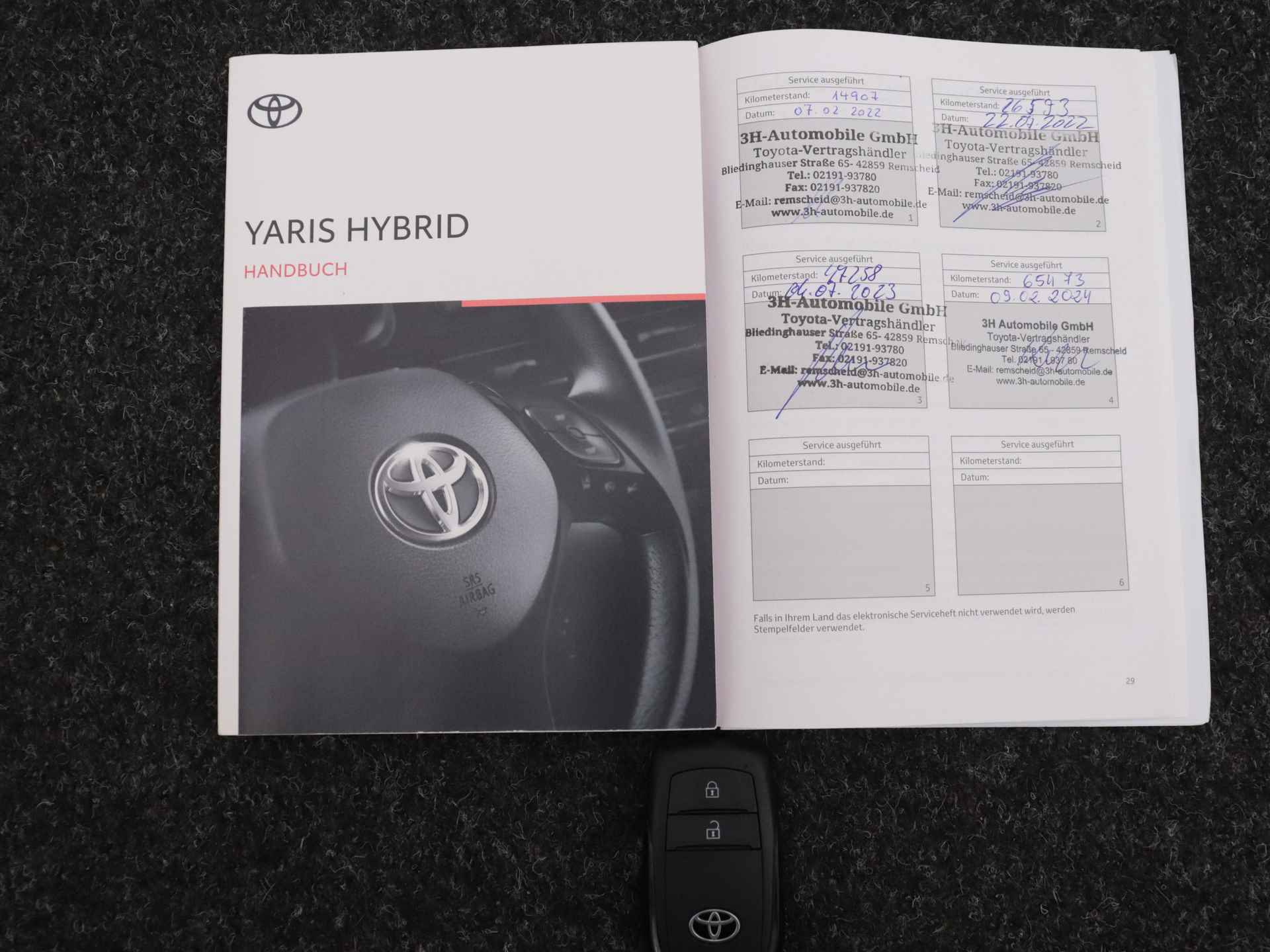 Toyota Yaris 1.5 Hybrid Executive - Bi tone Limited | Head up Display | Trekhaak | Half leder | LM velgen | Stoelverwarming | Parkeerhulp | LED | Apple Carplay/Android Auto | - 13/45