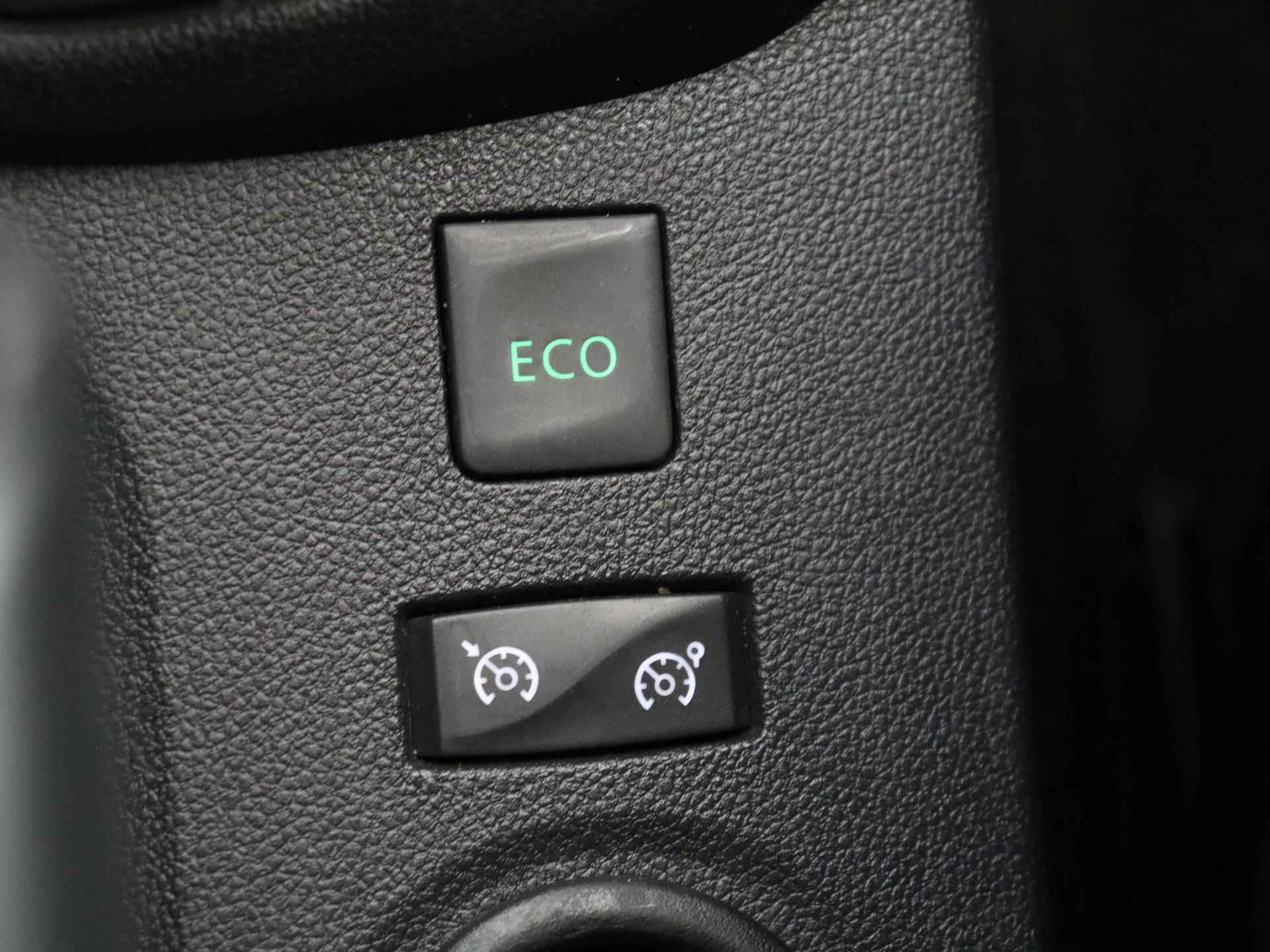 Renault Captur 0.9 TCe PK Intens Navigatie / Climate Control/ Easy Life Pack / Parkeersensoren V+A / Camera / Cruise Control / Bluetooth - 23/31