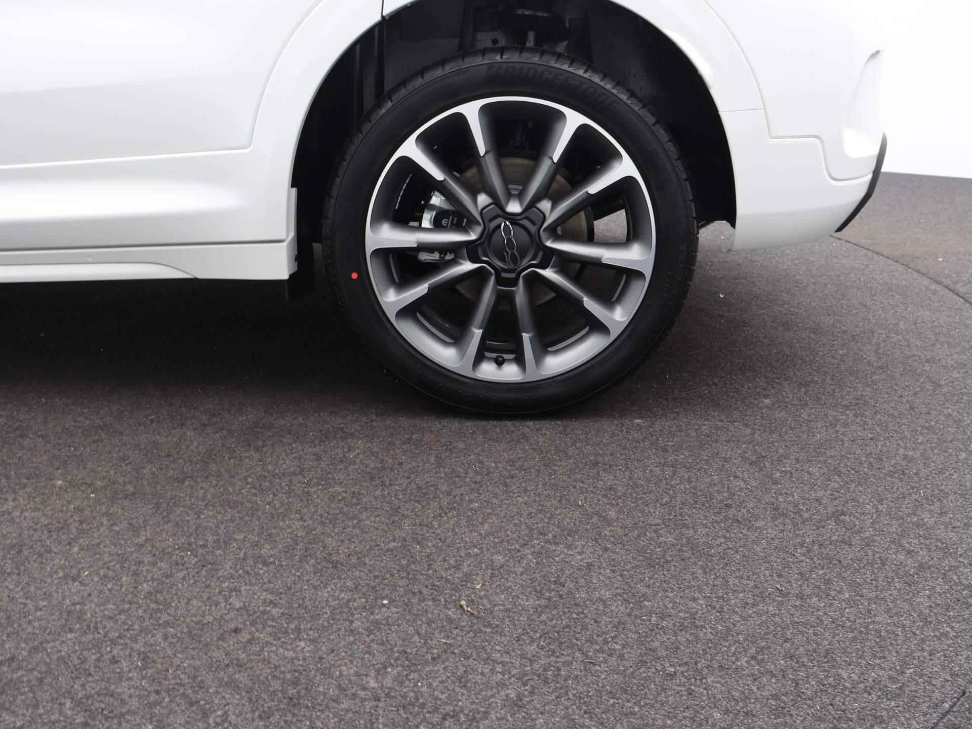 Fiat 500 X 1.5 Hybrid Sport Cabrio | Adaptive Cruise Control | Apple Carplay & Android Auto | 18 Inch Velgen | - 15/26
