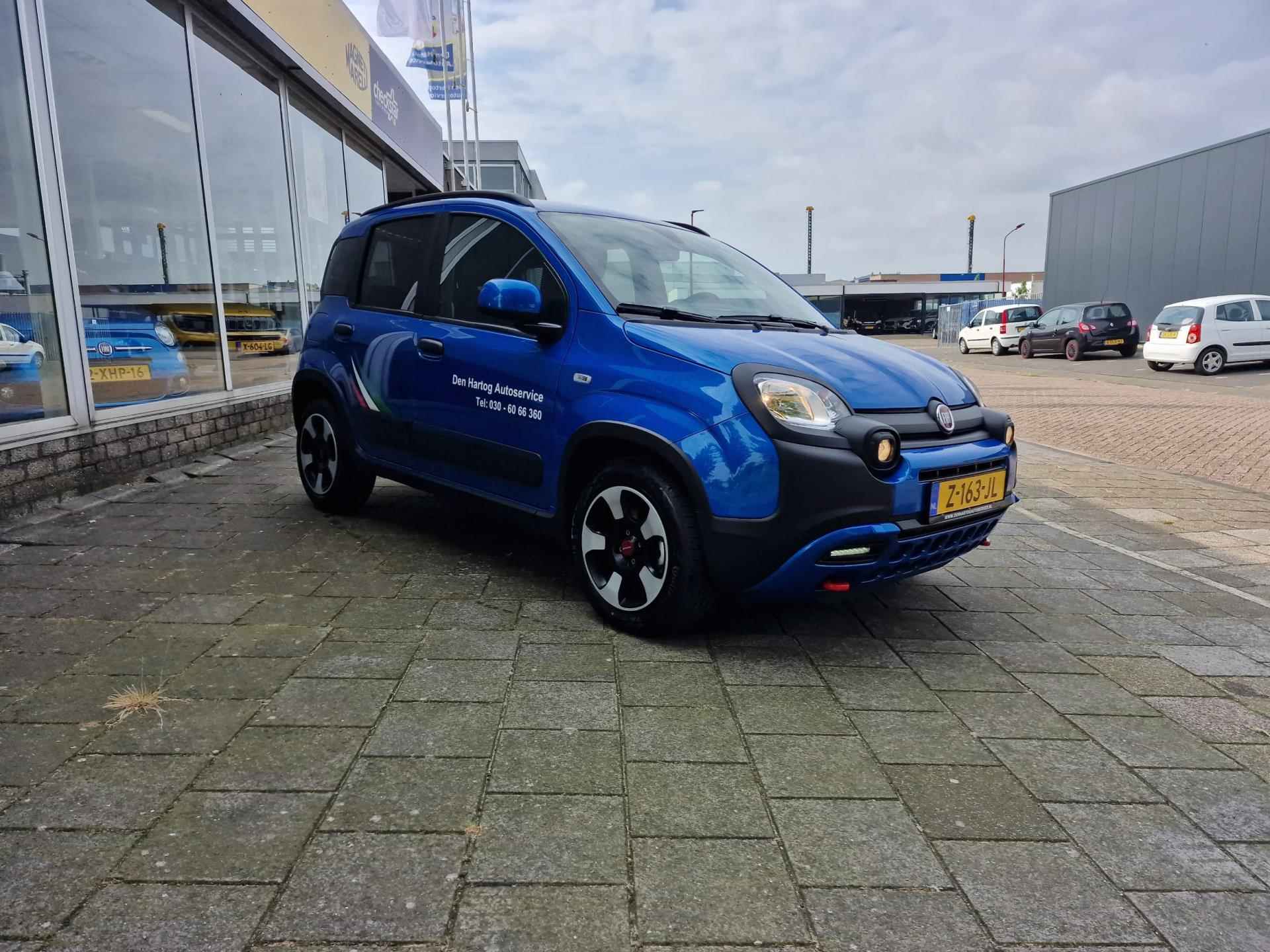 Fiat Panda 1.0 Hybrid Cross - 12/16