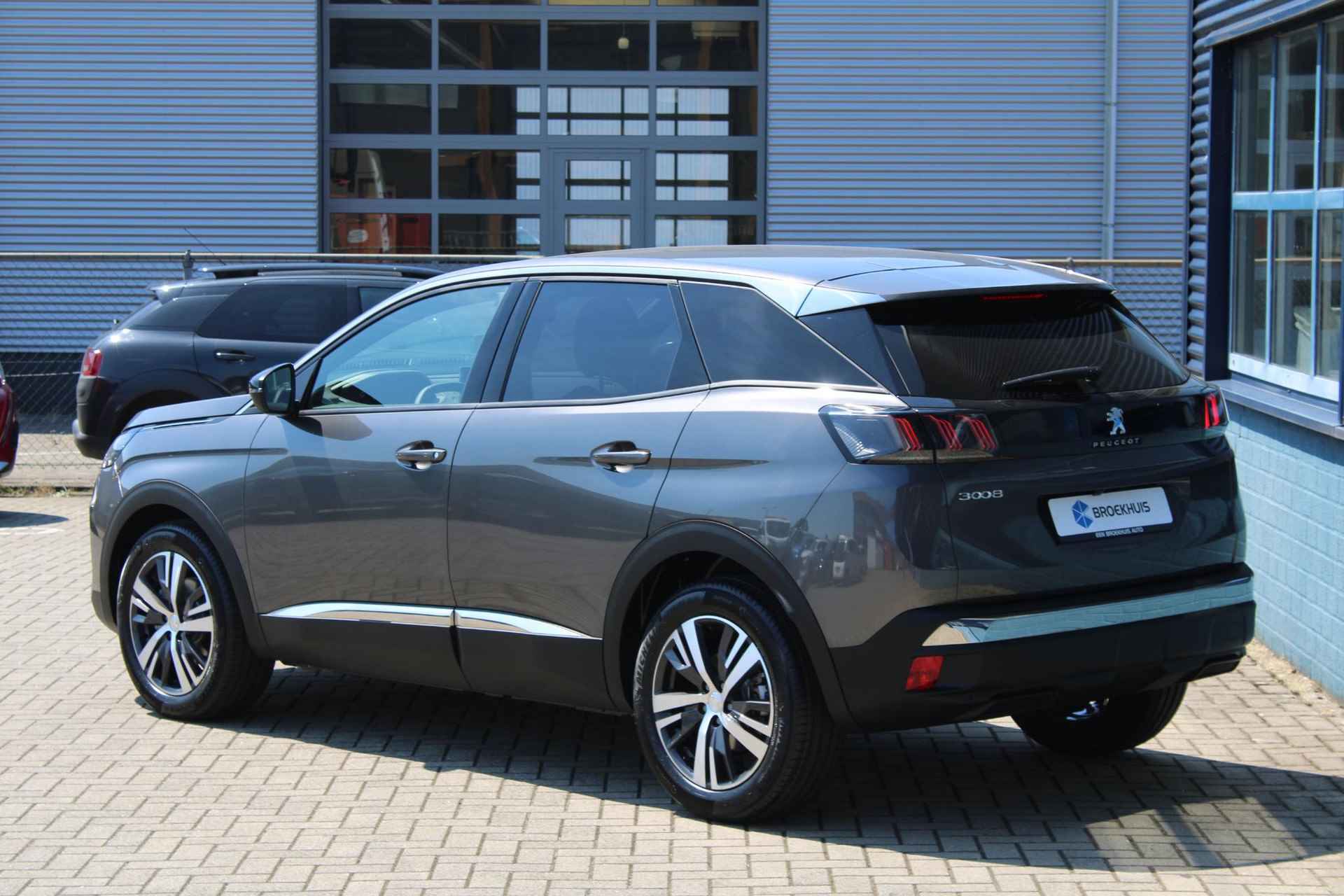 Peugeot 3008 1.2 Hybrid 136 Allure Pack Business Navigatie, stoelverwarming ,achteruitrijcamera, parkeersensoren voor en achter ,climate controle - 3/33