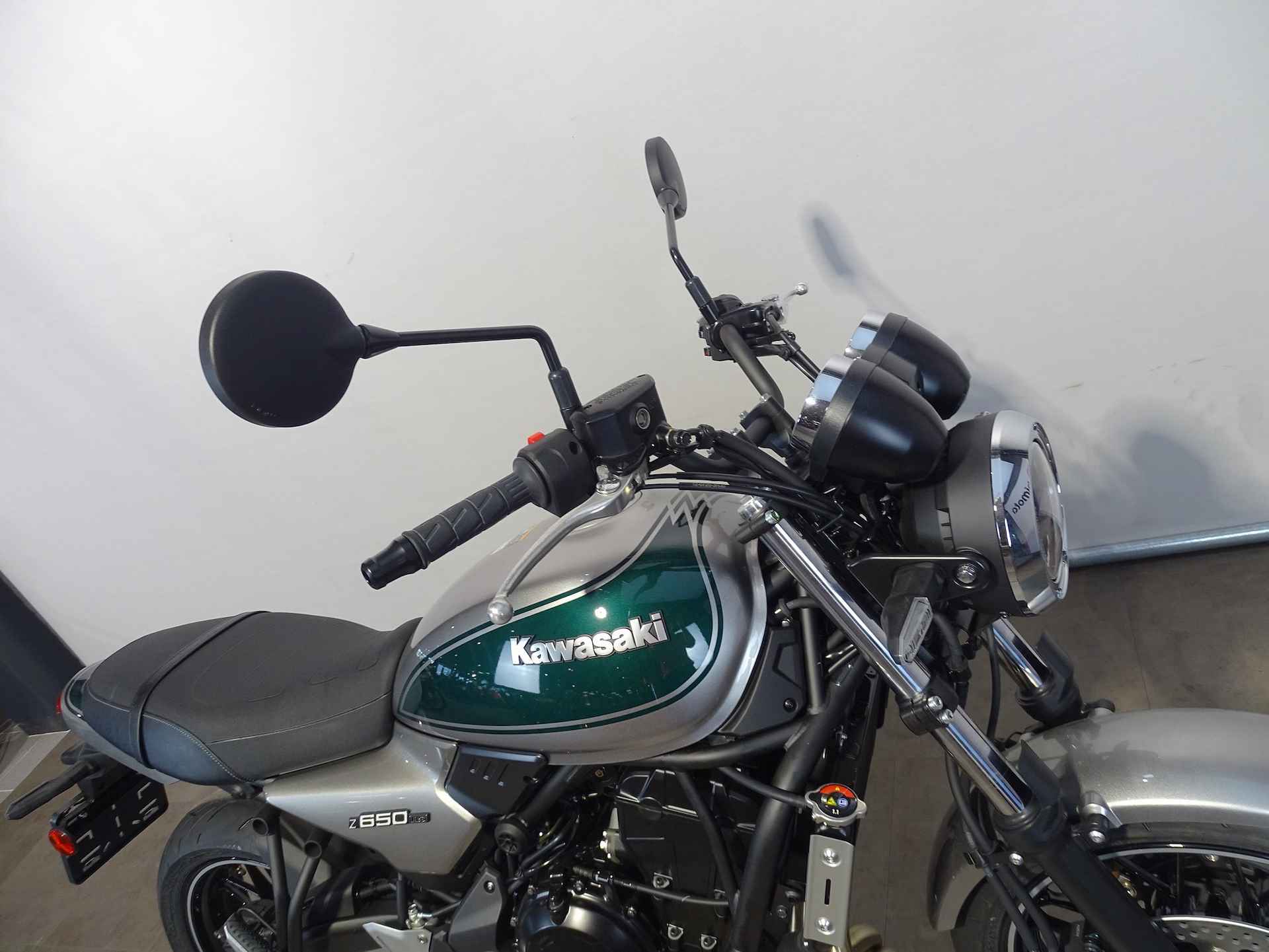 Kawasaki Z 650 RS - 2/9