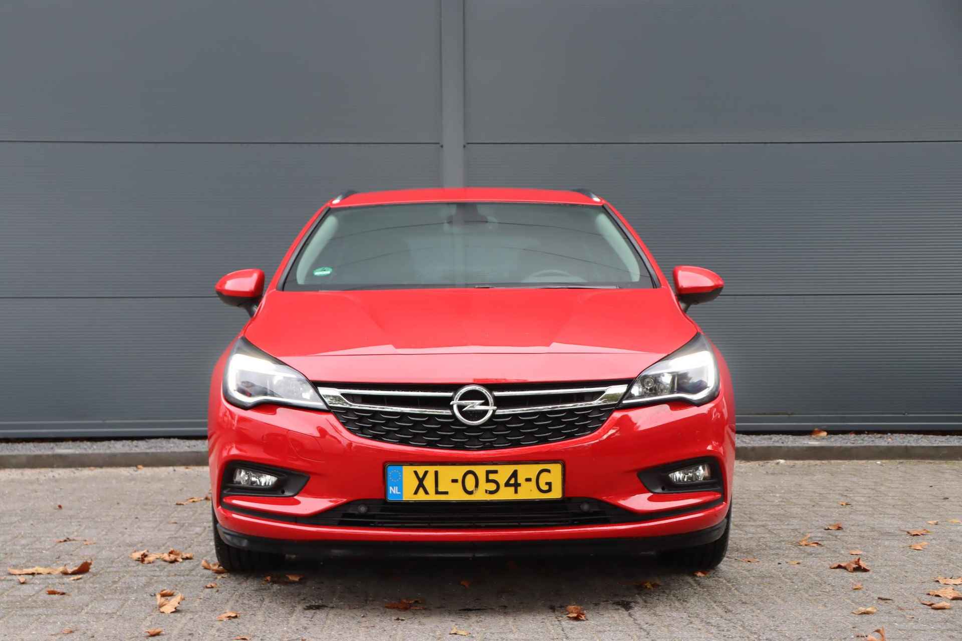 Opel Astra 1.0 Online Edition / Navigatie / Climate Control / PDC /Lichtmetalen Velgen / - 2/35