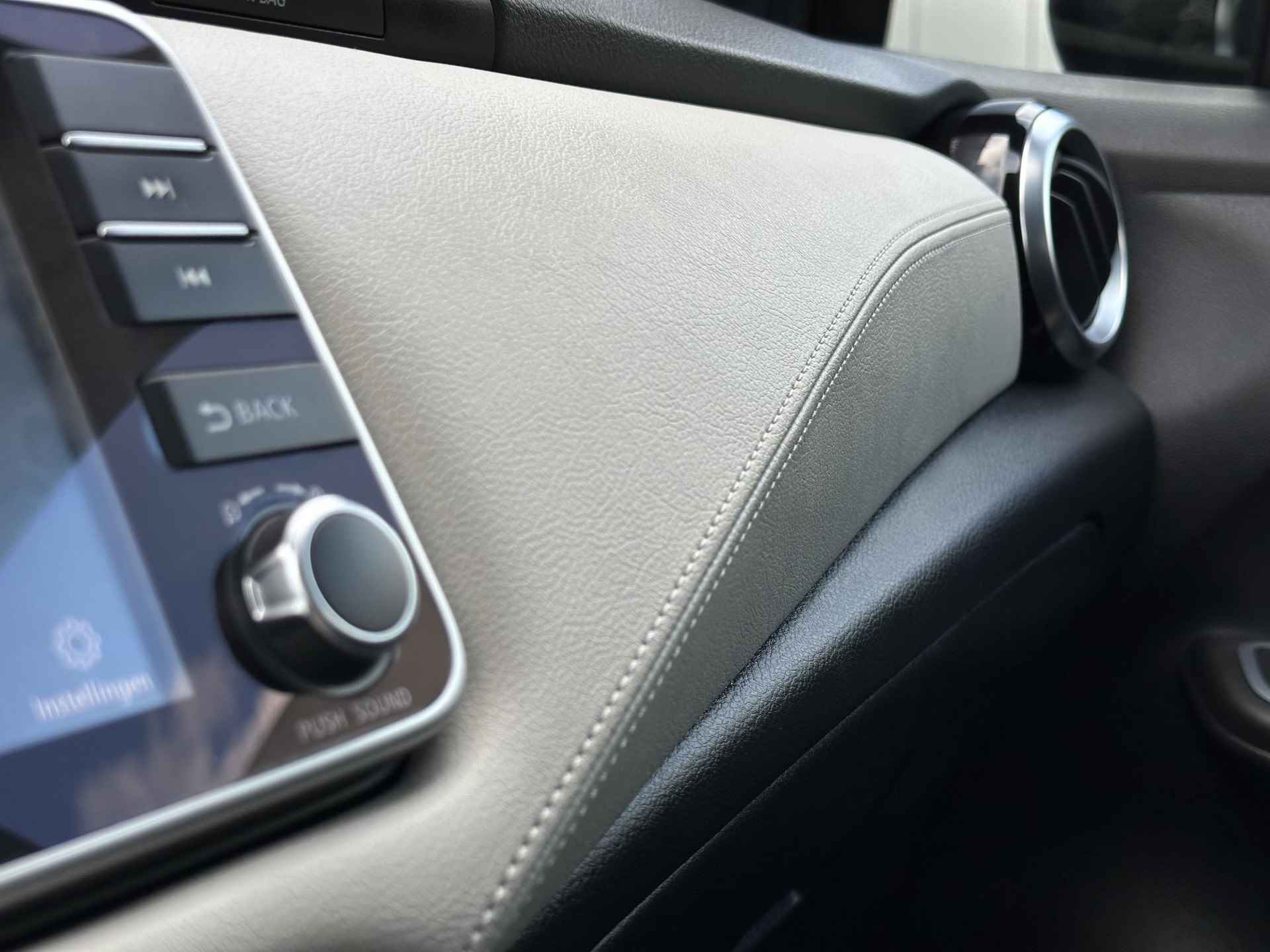 Nissan Micra 1.0 IG-T N-Design | Navi | Airco | Parkeersensoren | Cruise | Apple Carplay | Android Auto - 23/29